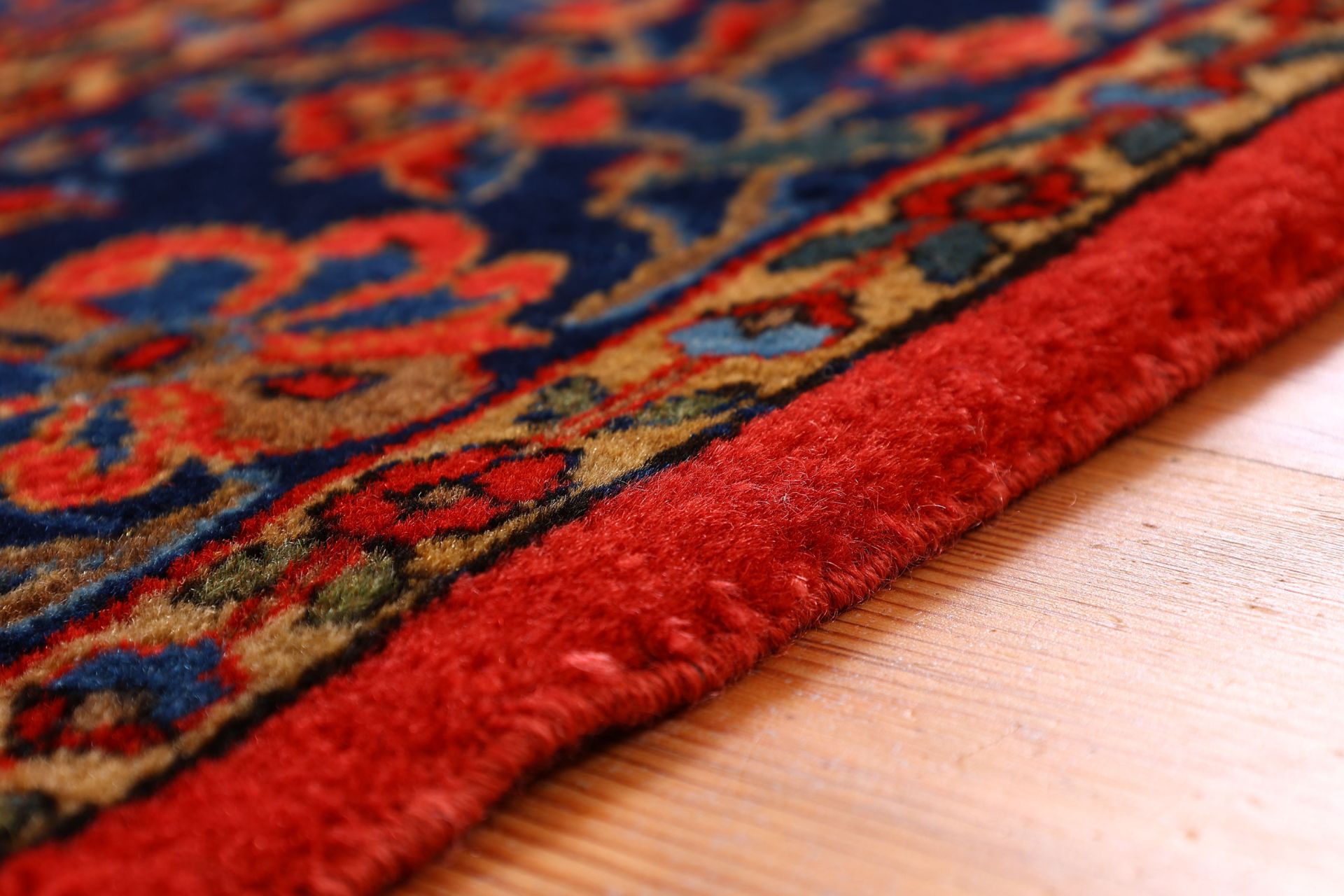 Kashan Persian Rug 135 × 200 cm in Wool, hand-knotted - Image 6