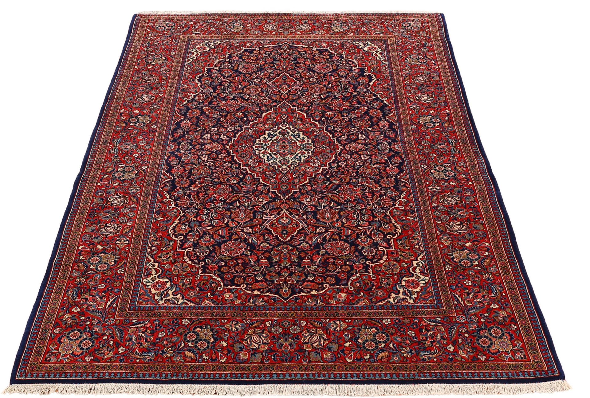 Alternative view of Kashan Persian Rug 135 × 194 cm in Wool, hand-knotted