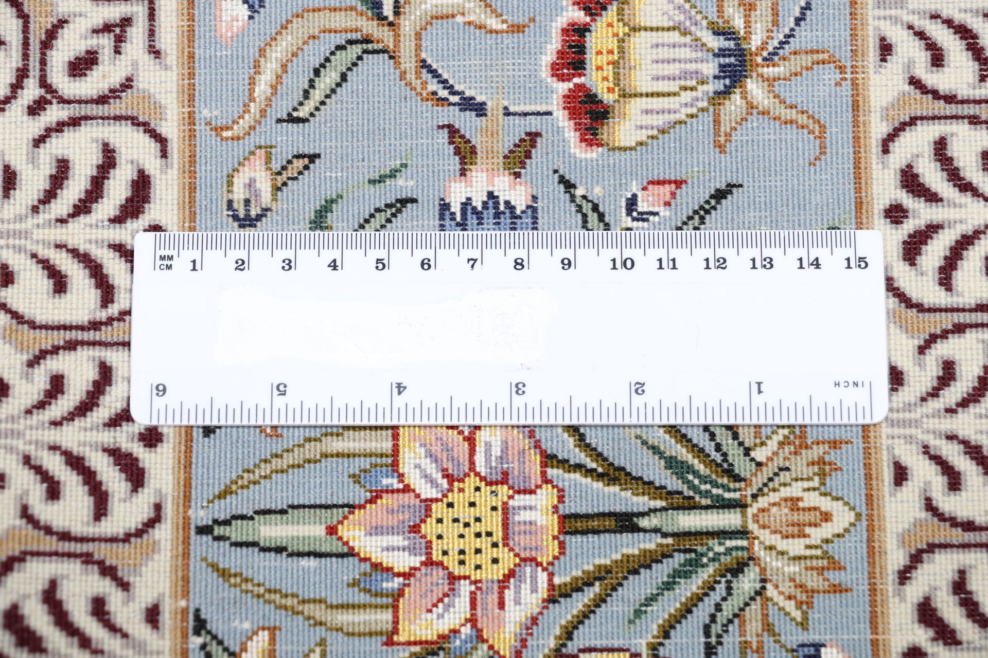 Hand-Knotted Isfahan Persian Rug, 147 × 230 cm, Wool & Silk - Image 11