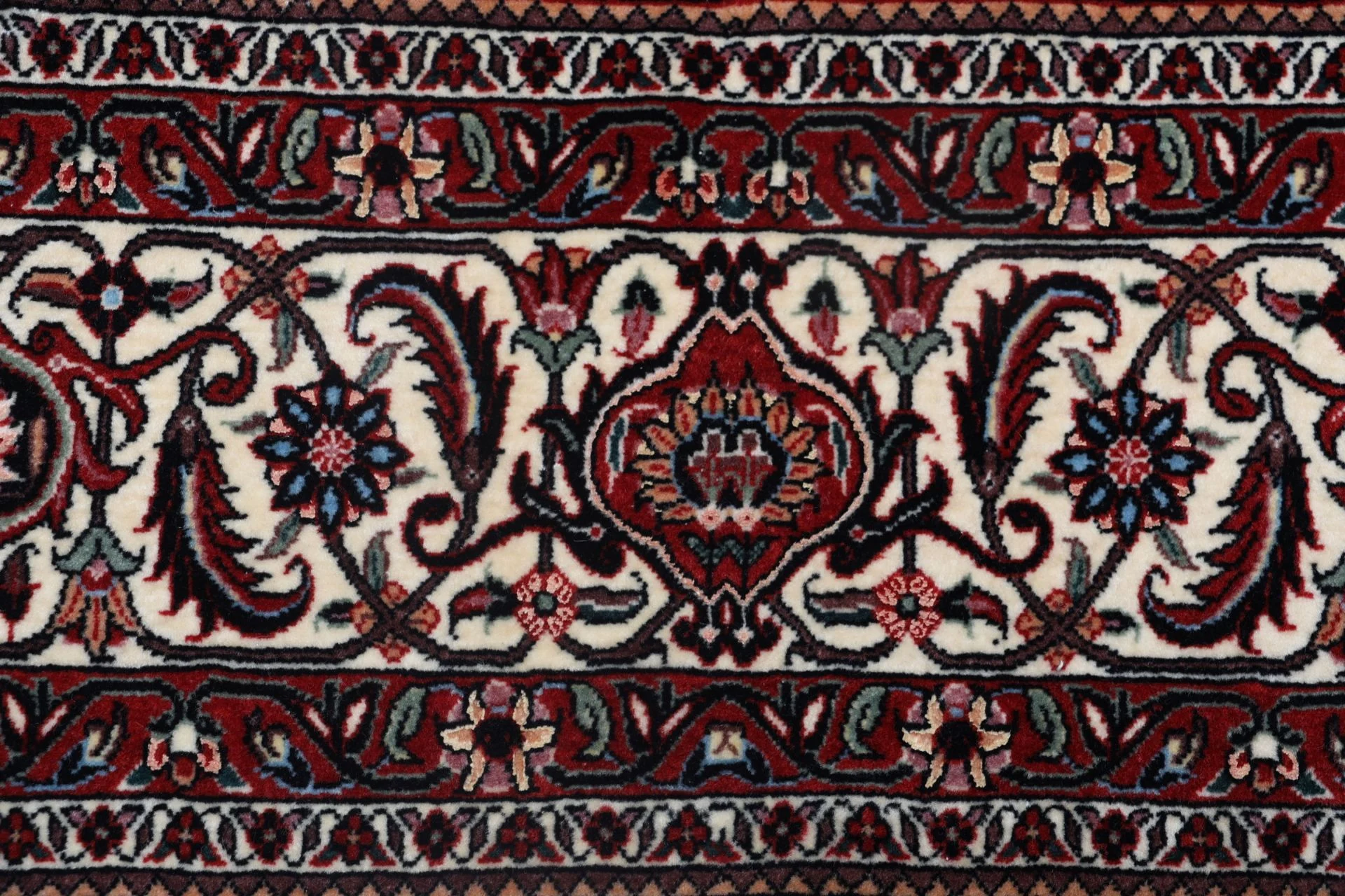 Wool & Silk Bijar Persian Rug 205 × 300 cm, hand-knotted - Image 8