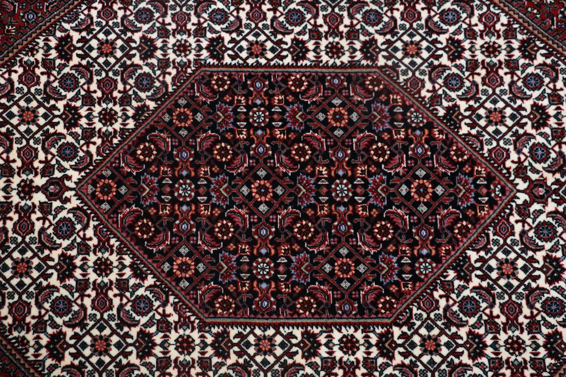 Wool & Silk Bijar Persian Rug 205 × 300 cm, hand-knotted - Image 9
