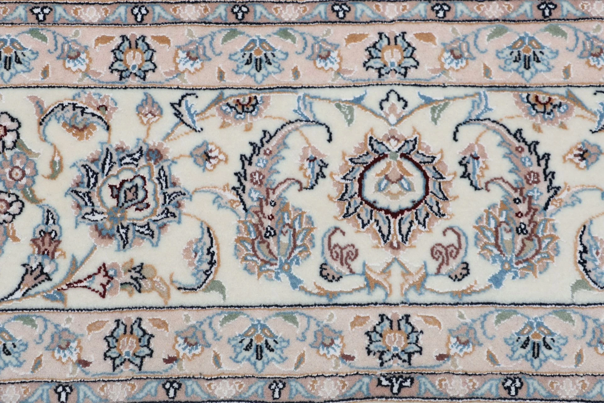 Hand-Knotted Nain Persian Rug, 253 × 345 cm, Wool & Silk - Image 8
