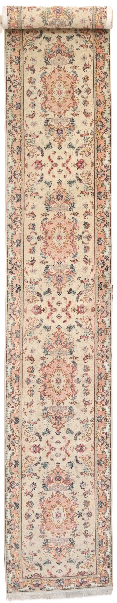 Tabriz Persian Rug 680 × 85 cm in Wool & Silk, hand-knotted