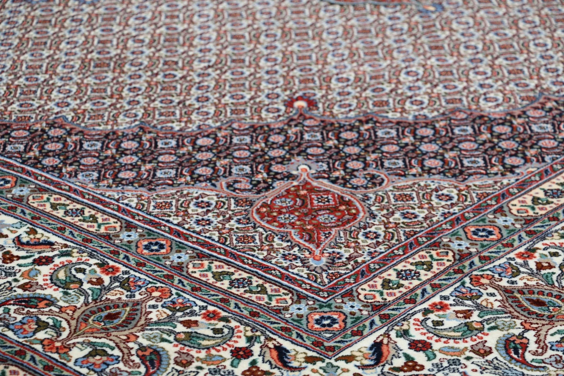 Wool & Silk Moud Persian Rug 245 × 347 cm, hand-knotted - Image 5
