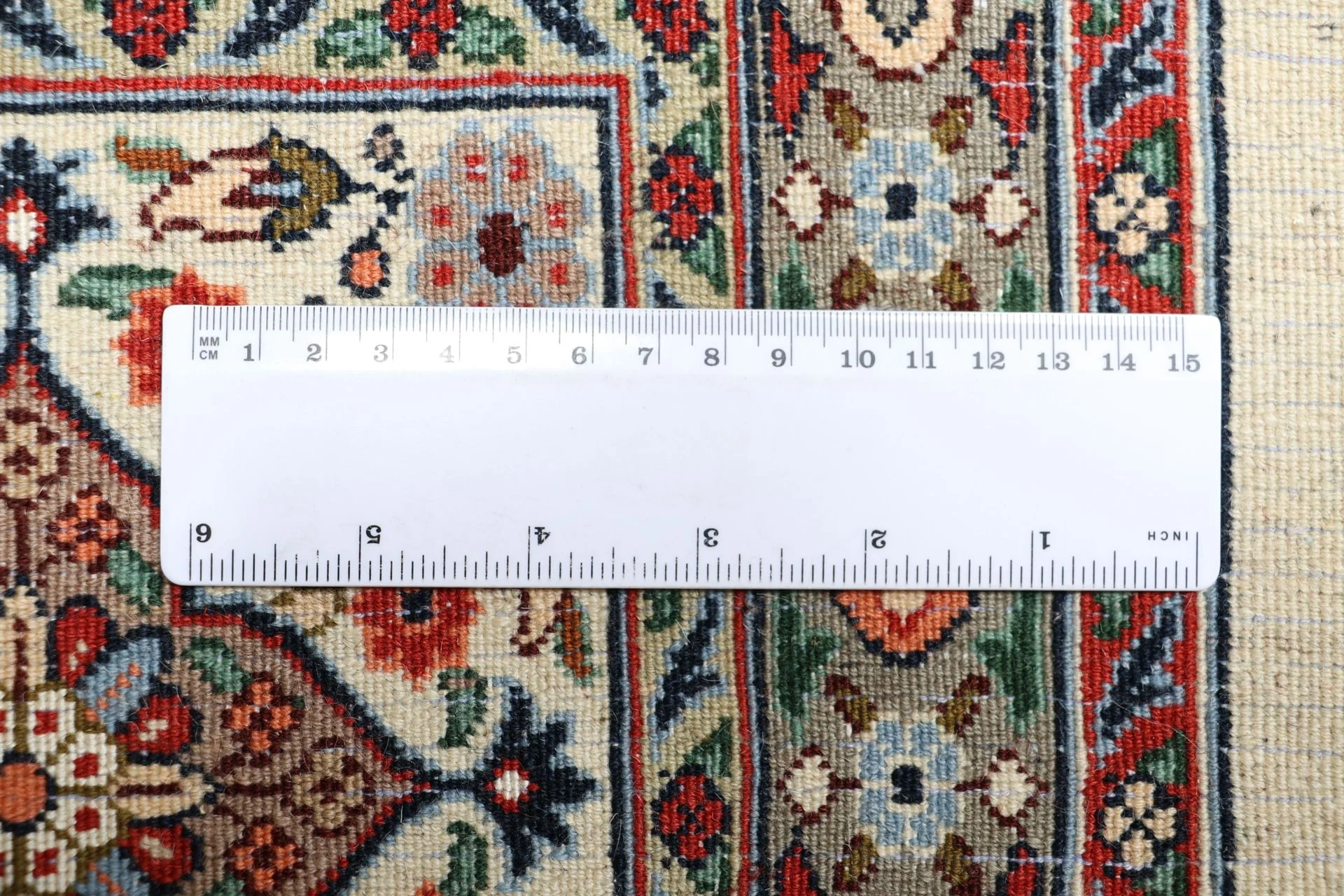 Wool & Silk Moud Persian Rug 245 × 347 cm, hand-knotted - Image 11