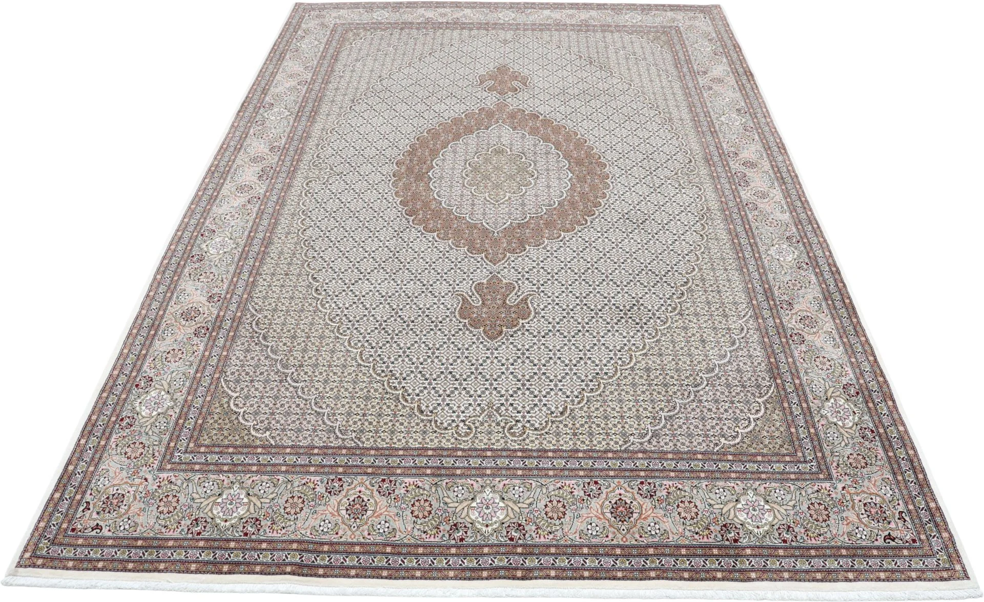 Alternative view of Tabriz Persian Rug 204 × 305 cm in Wool & Silk, hand-knotted