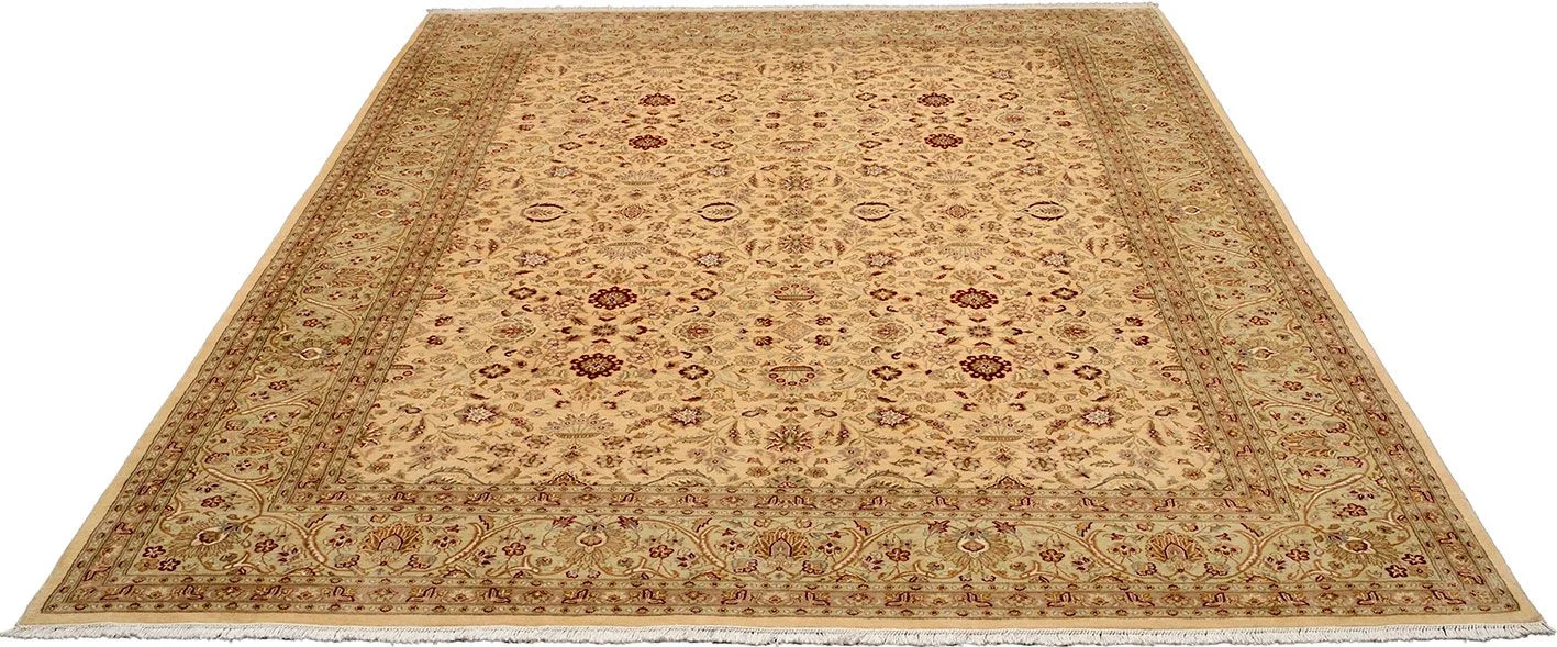 Alternative view of Tabriz Pakistani Rug 274 × 374 cm in Wool & Silk, hand-knotted