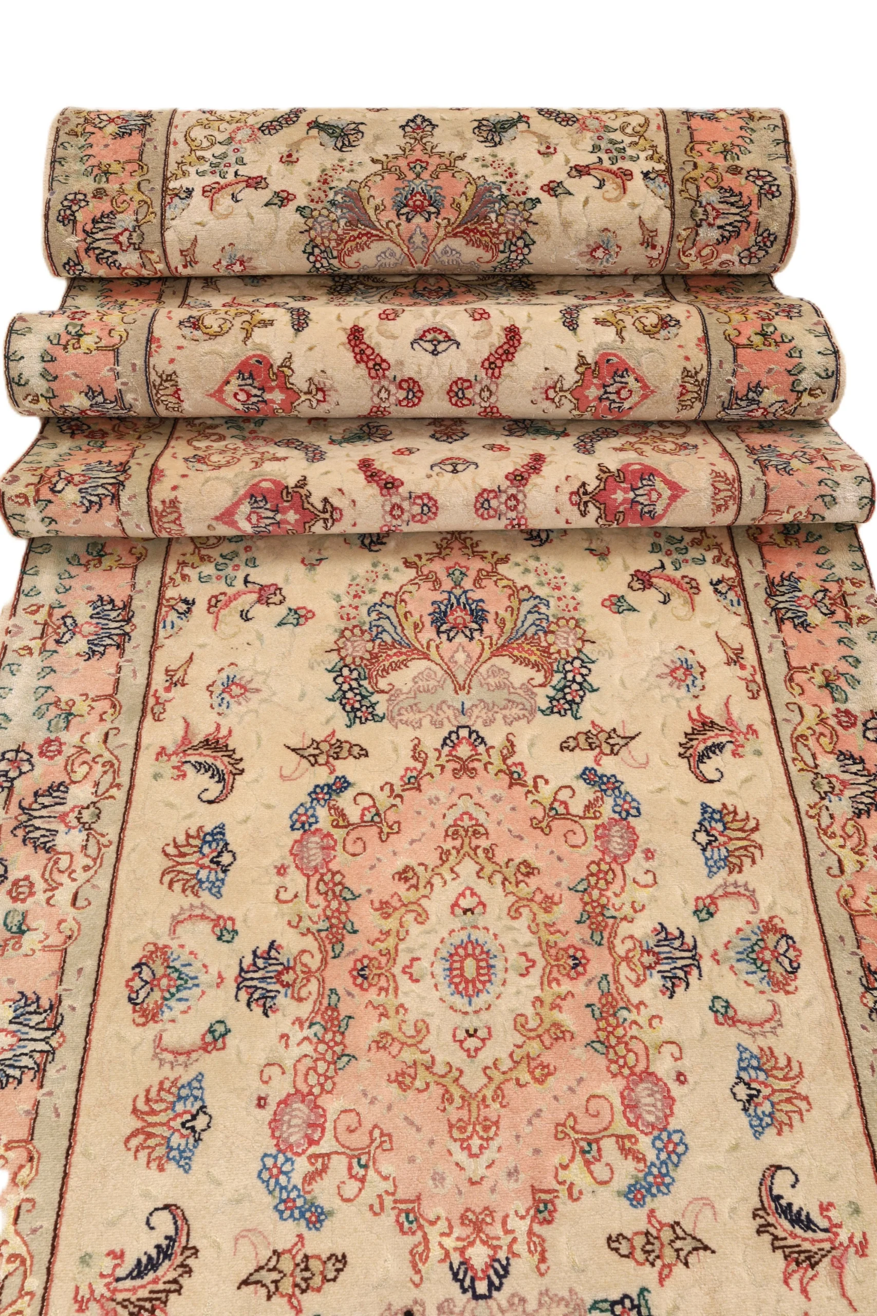 Tabriz Persian Rug 680 × 85 cm in Wool & Silk, hand-knotted - Image 14