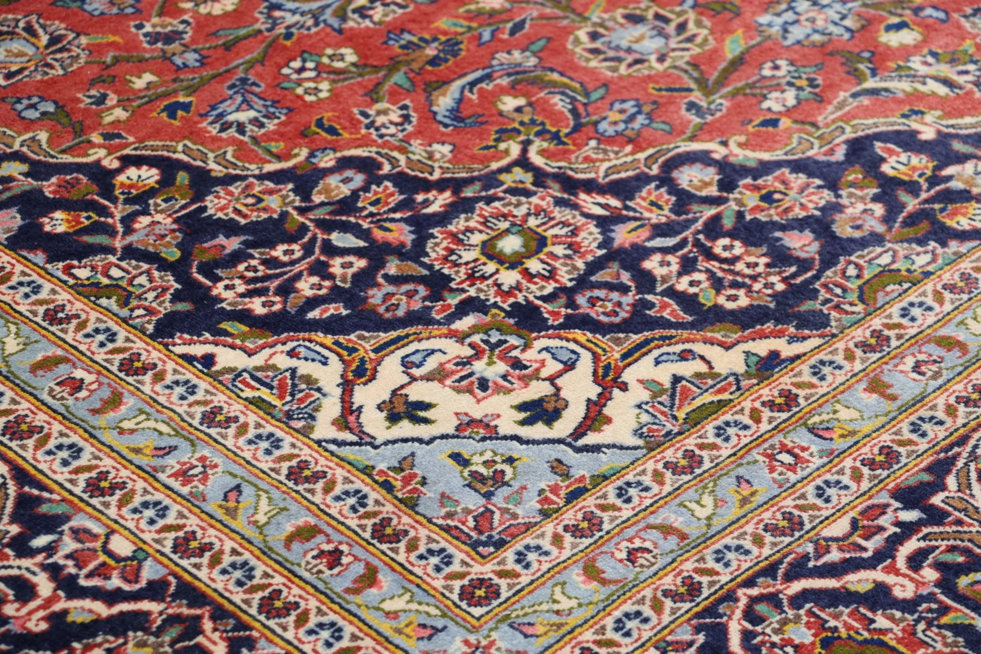 Hand-Knotted Kashan Persian Rug, 255 × 360 cm, Wool - Image 5