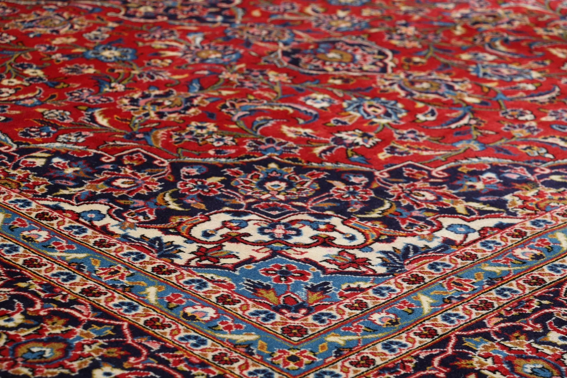 Hand-Knotted Kashan Persian Rug, 247 × 360 cm, Wool - Image 5