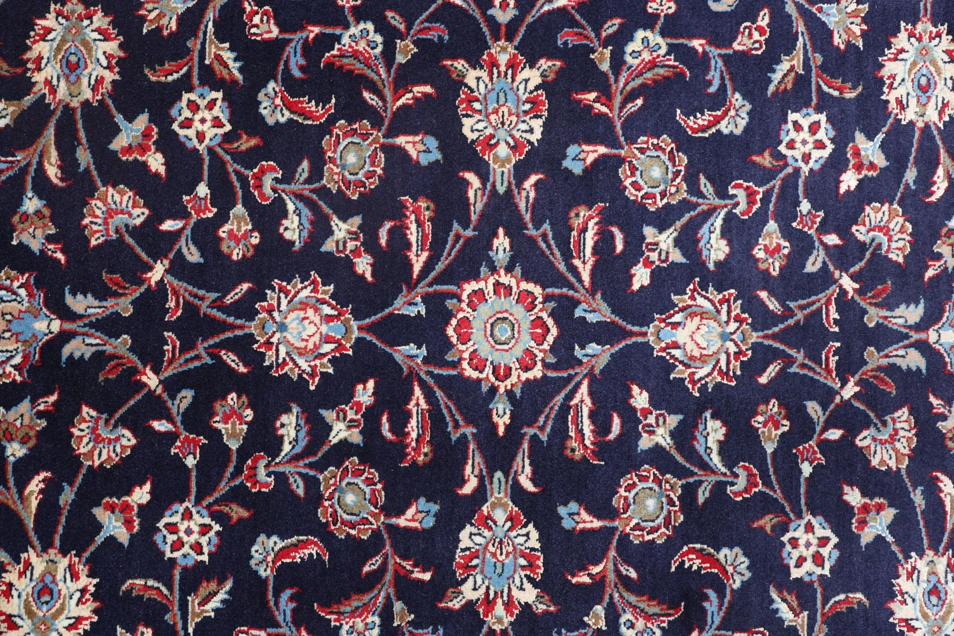 Wool & Silk Kashan Persian Rug 244 × 354 cm, hand-knotted - Image 9
