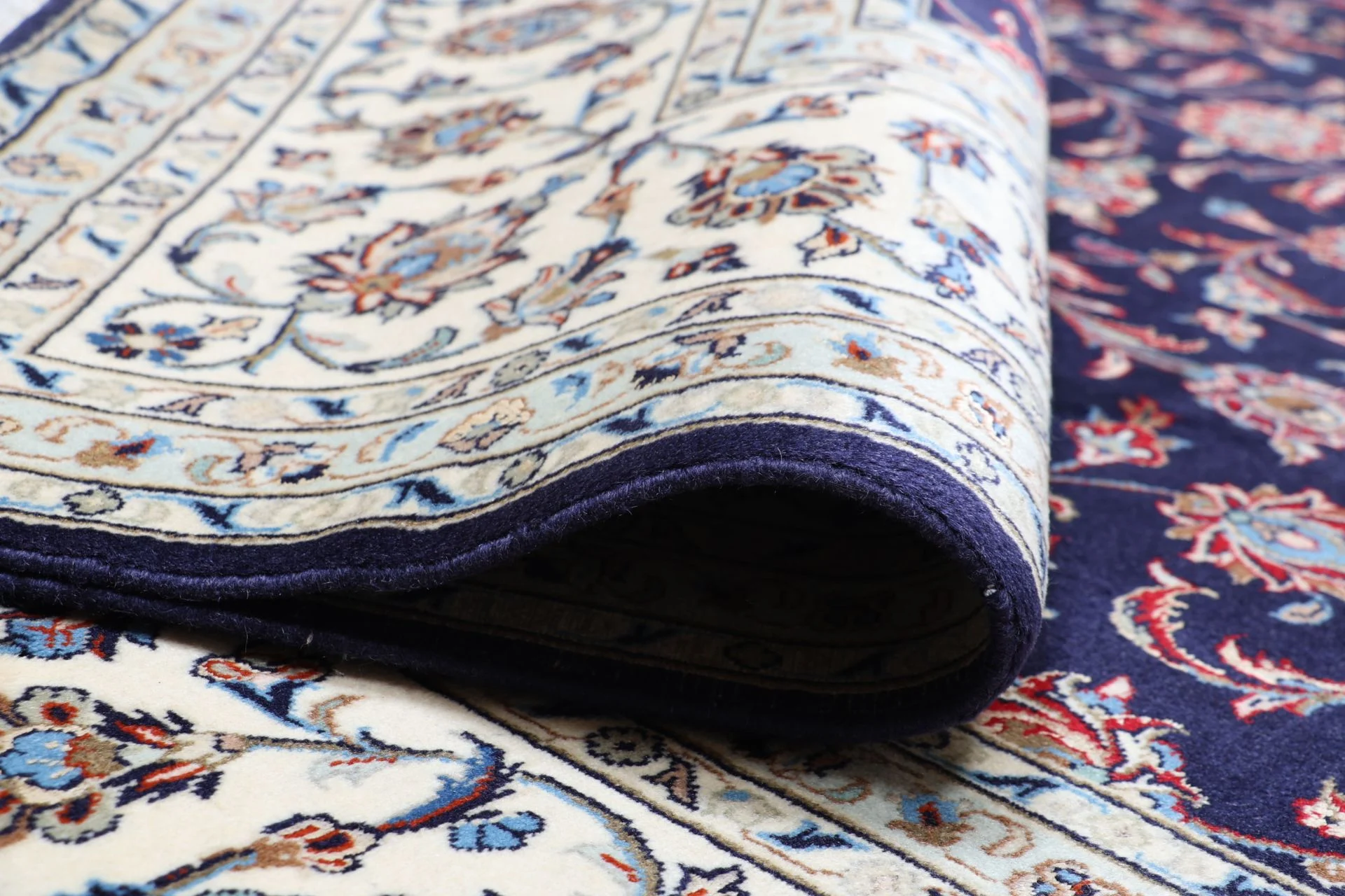 Wool & Silk Kashan Persian Rug 244 × 354 cm, hand-knotted - Image 10