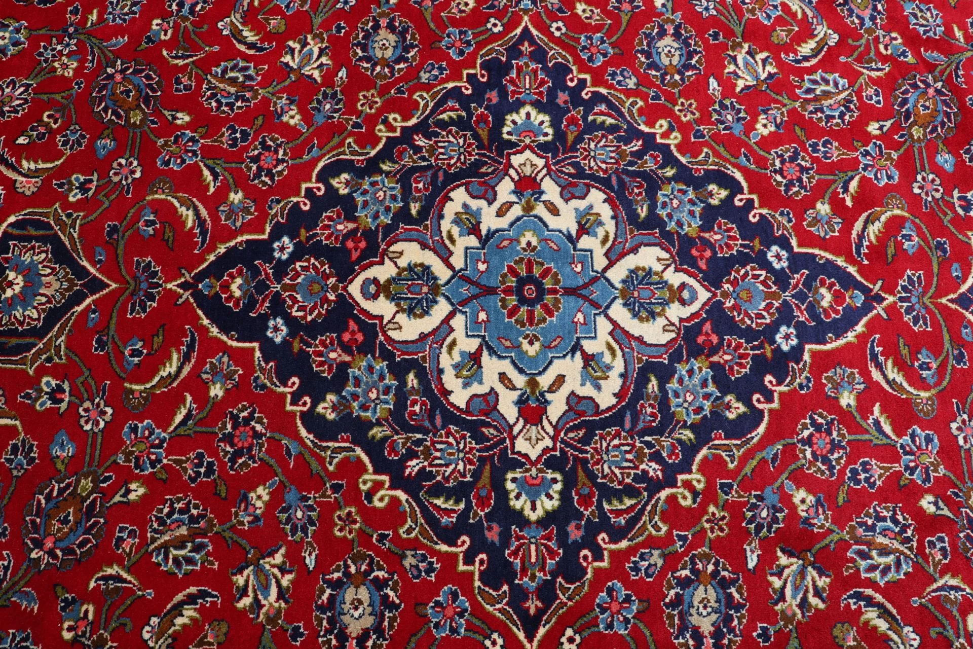 Hand-Knotted Kashan Persian Rug, 252 × 345 cm, Wool - Image 9