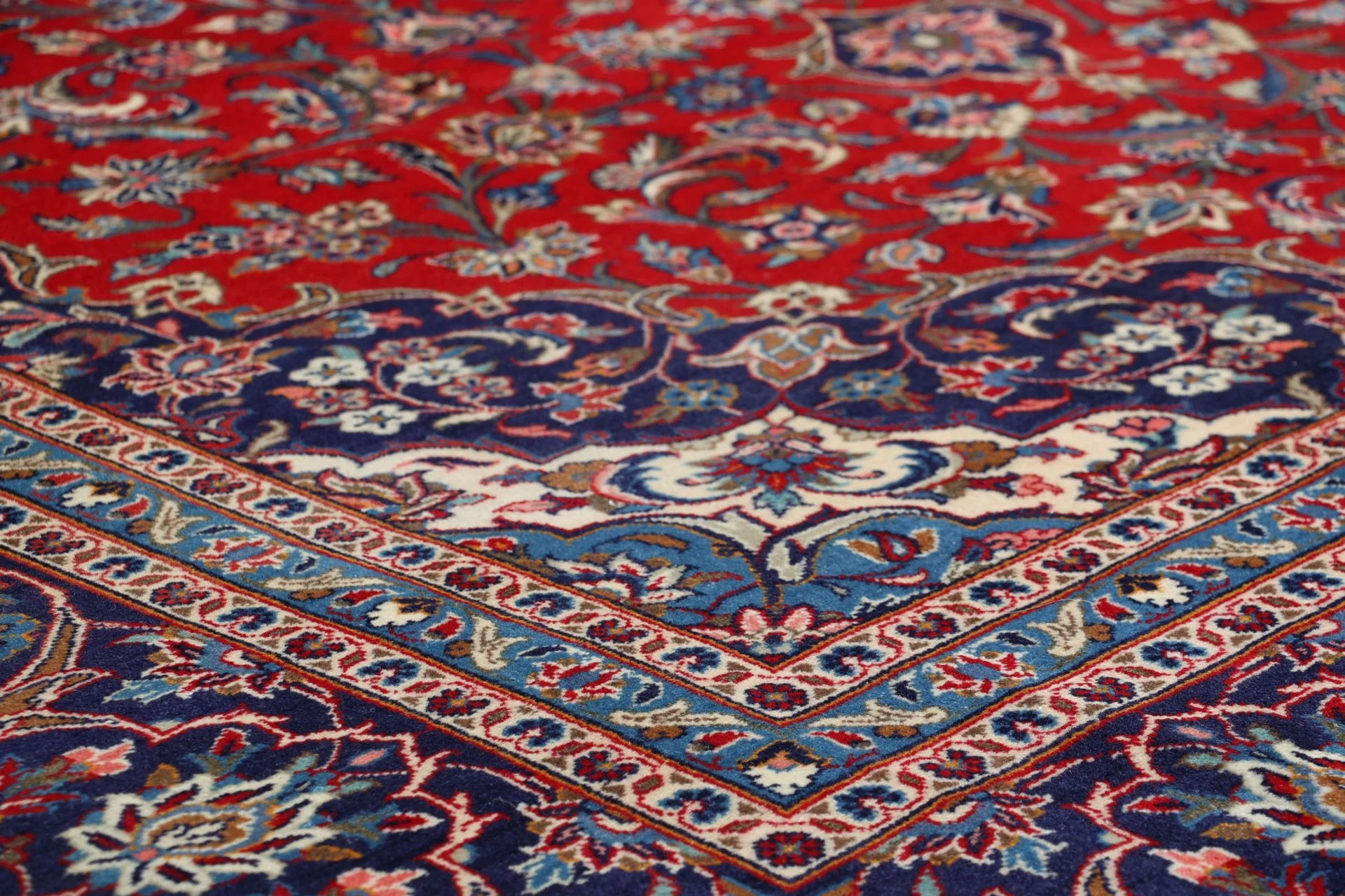 Hand-Knotted Kashan Persian Rug, 243 × 352 cm, Wool - Image 5
