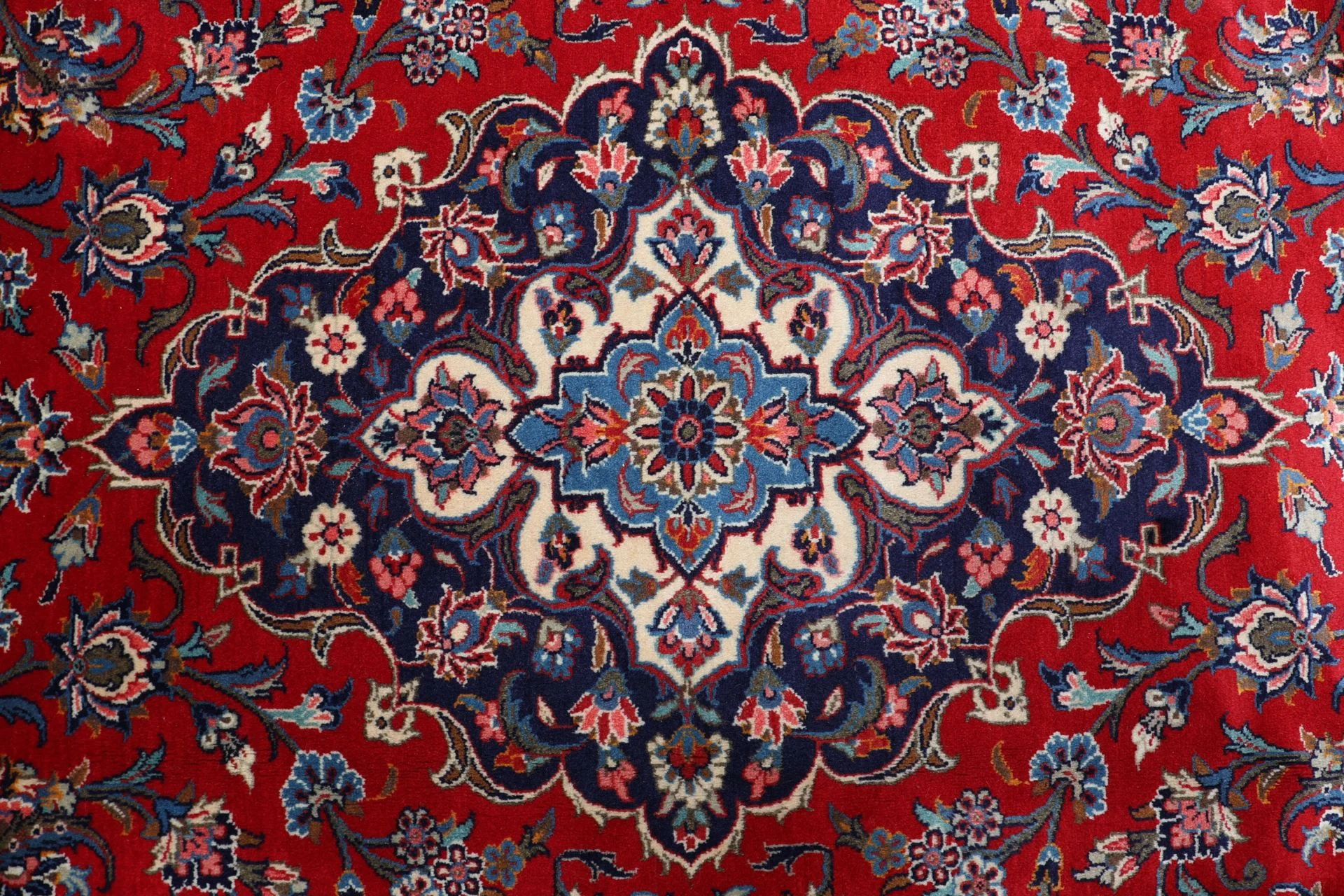 Hand-Knotted Kashan Persian Rug, 243 × 352 cm, Wool - Image 9