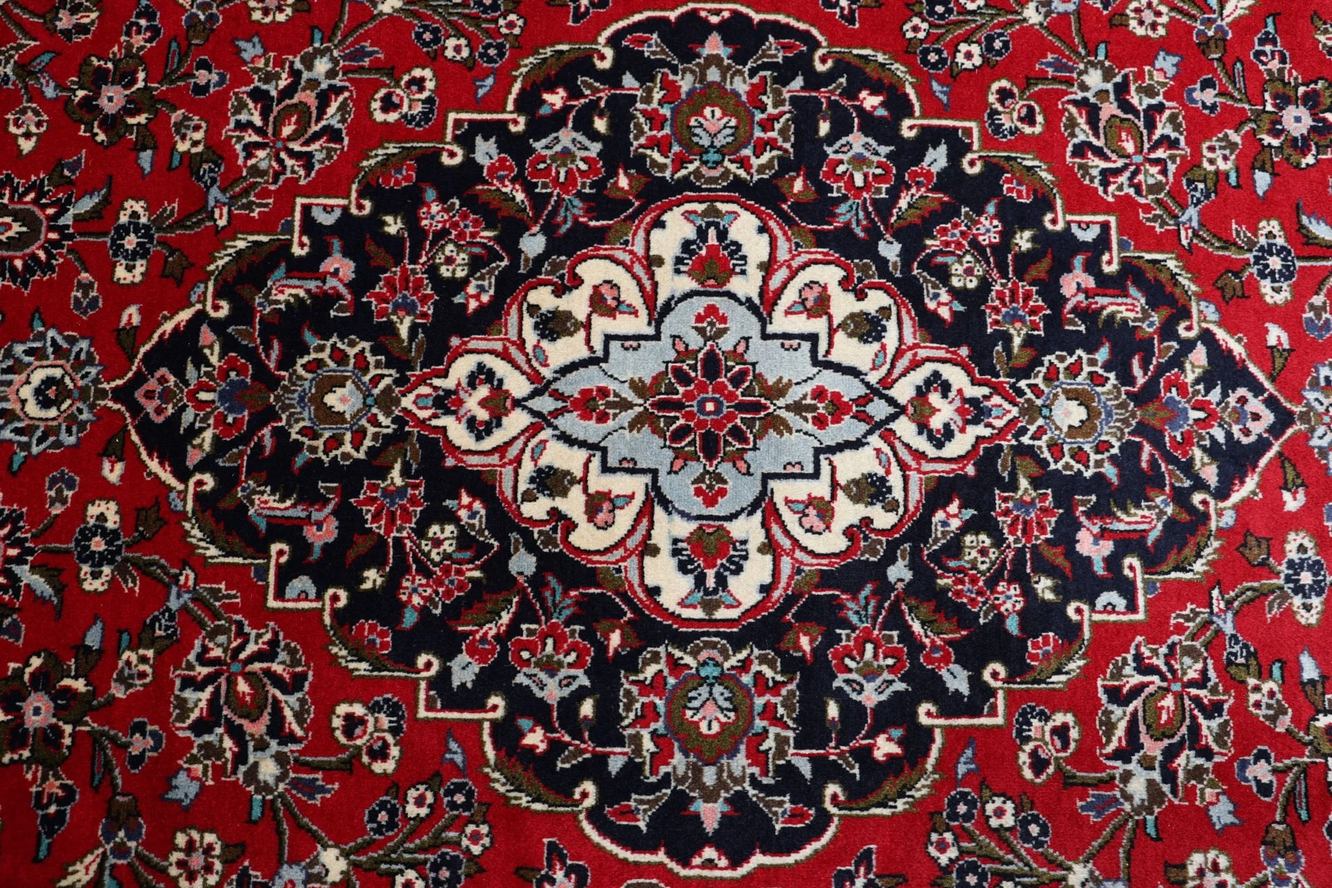 Hand-Knotted Kashan Persian Rug, 245 × 345 cm, Wool - Image 9