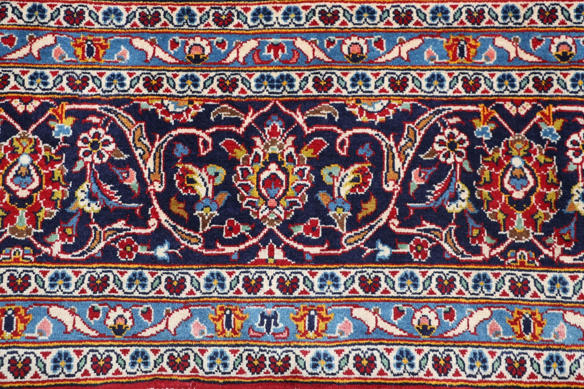 Hand-Knotted Kashan Persian Rug, 243 × 370 cm, Wool - Image 8