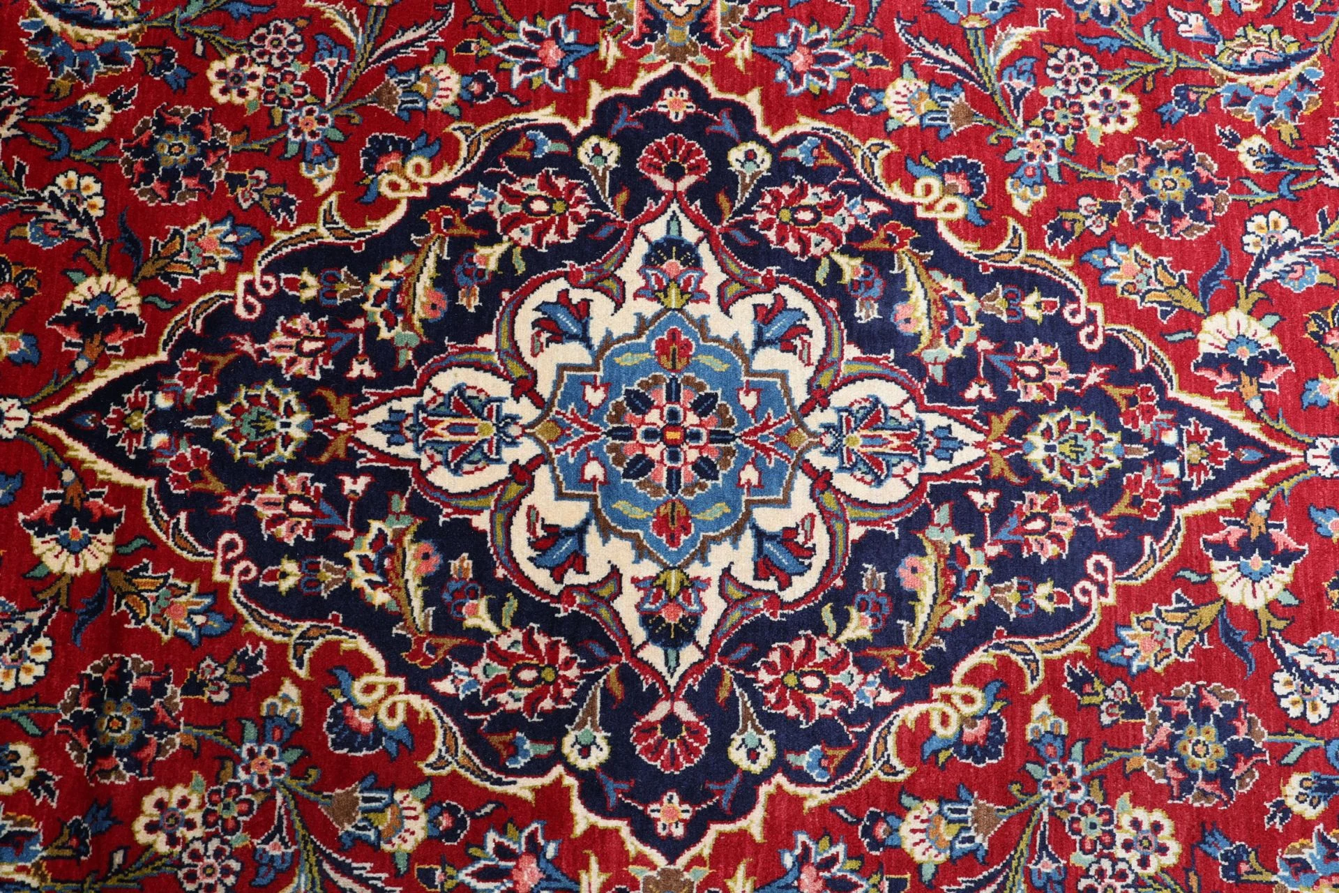 Hand-Knotted Kashan Persian Rug, 243 × 370 cm, Wool - Image 9
