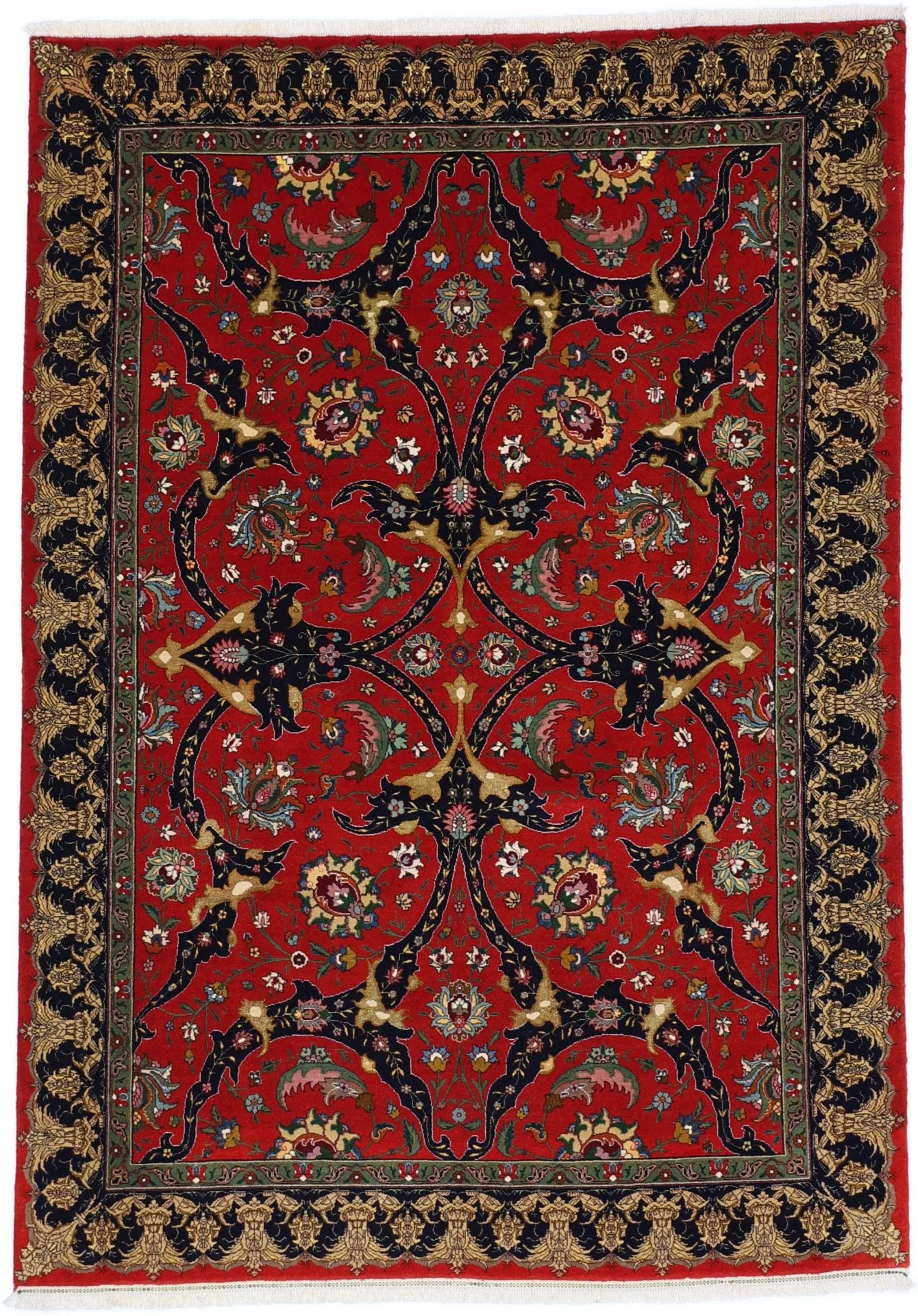Wool Tabriz Persian Rug 140 × 198 cm, hand-knotted