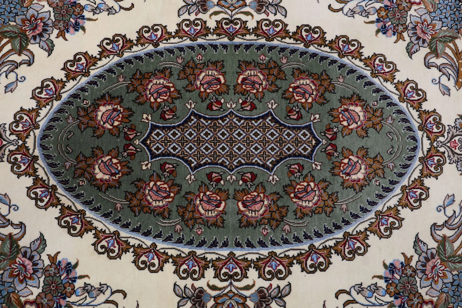 Wool Qom Persian Rug 232 × 360 cm, hand-knotted - Image 9