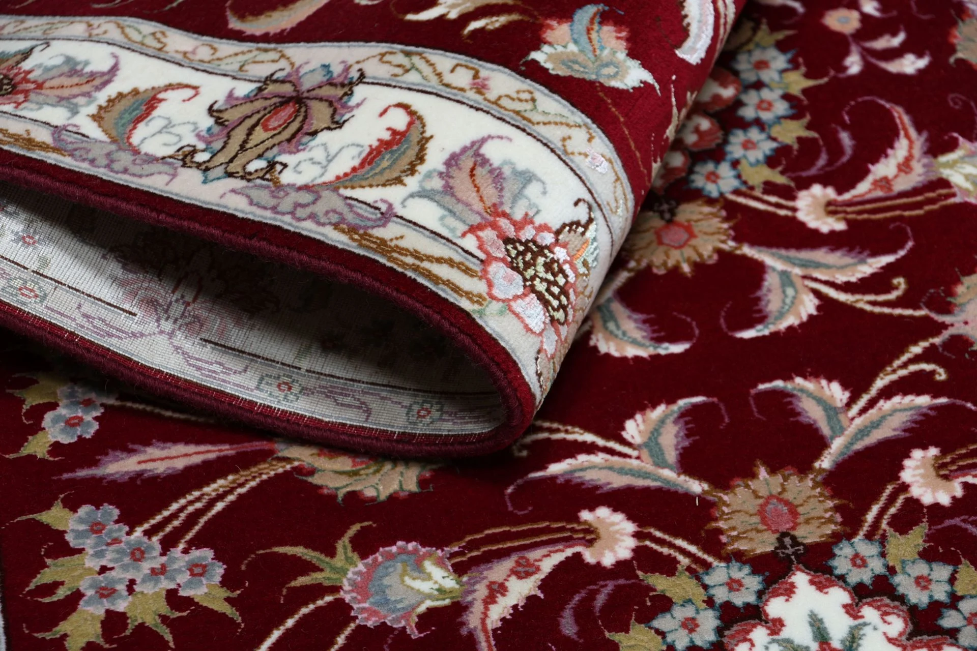 Tabriz Persian Rug 82 × 328 cm in Wool & Silk, hand-knotted - Image 10