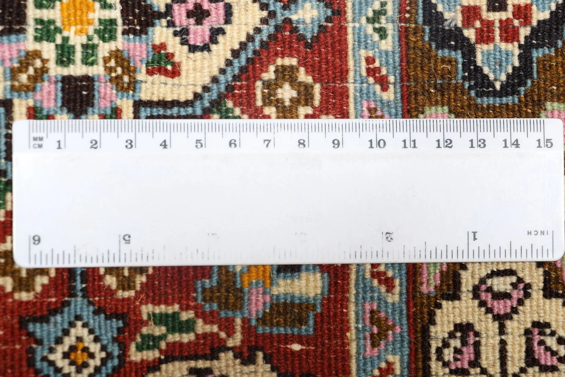 Moud Persian Rug 205 × 305 cm in Wool, hand-knotted - Image 11