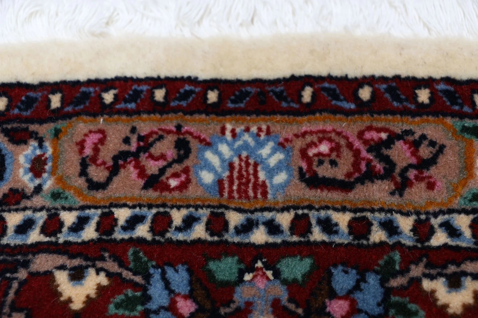 Wool & Silk Moud Persian Rug 170 × 240 cm, hand-knotted - Image 12
