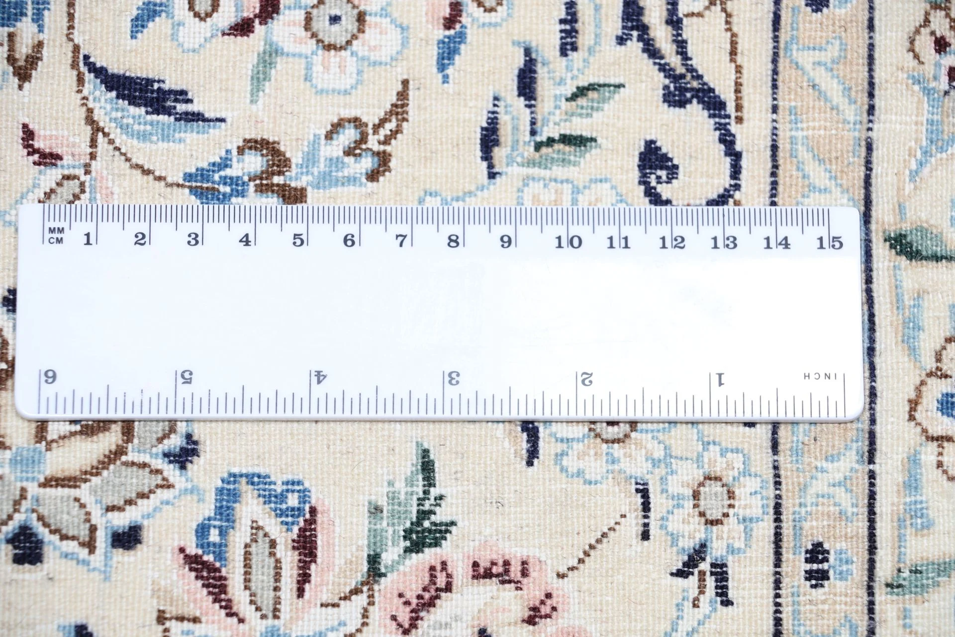 Hand-Knotted Nain Persian Rug, 205 × 260 cm, Wool & Silk - Image 11