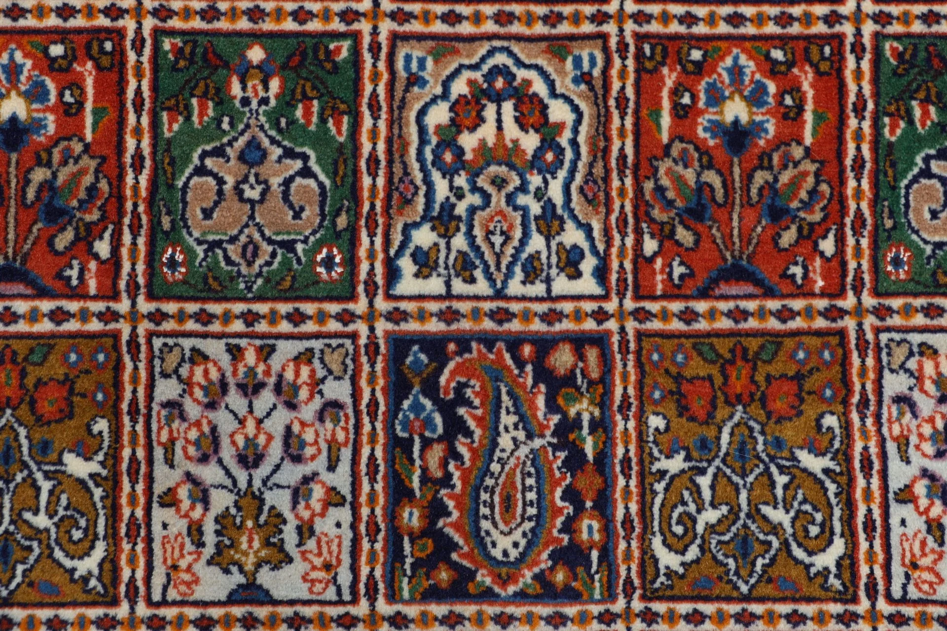 Hand-Knotted Moud Persian Rug, 242 × 350 cm, Wool - Image 9