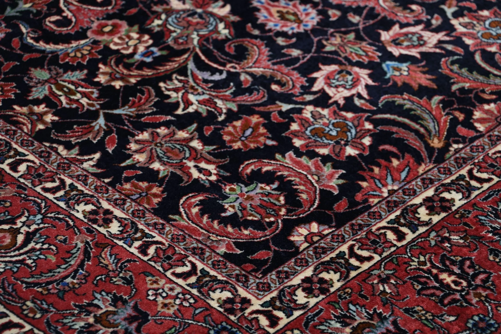Hand-Knotted Bijar Persian Rug, 200 × 300 cm, Wool - Image 5