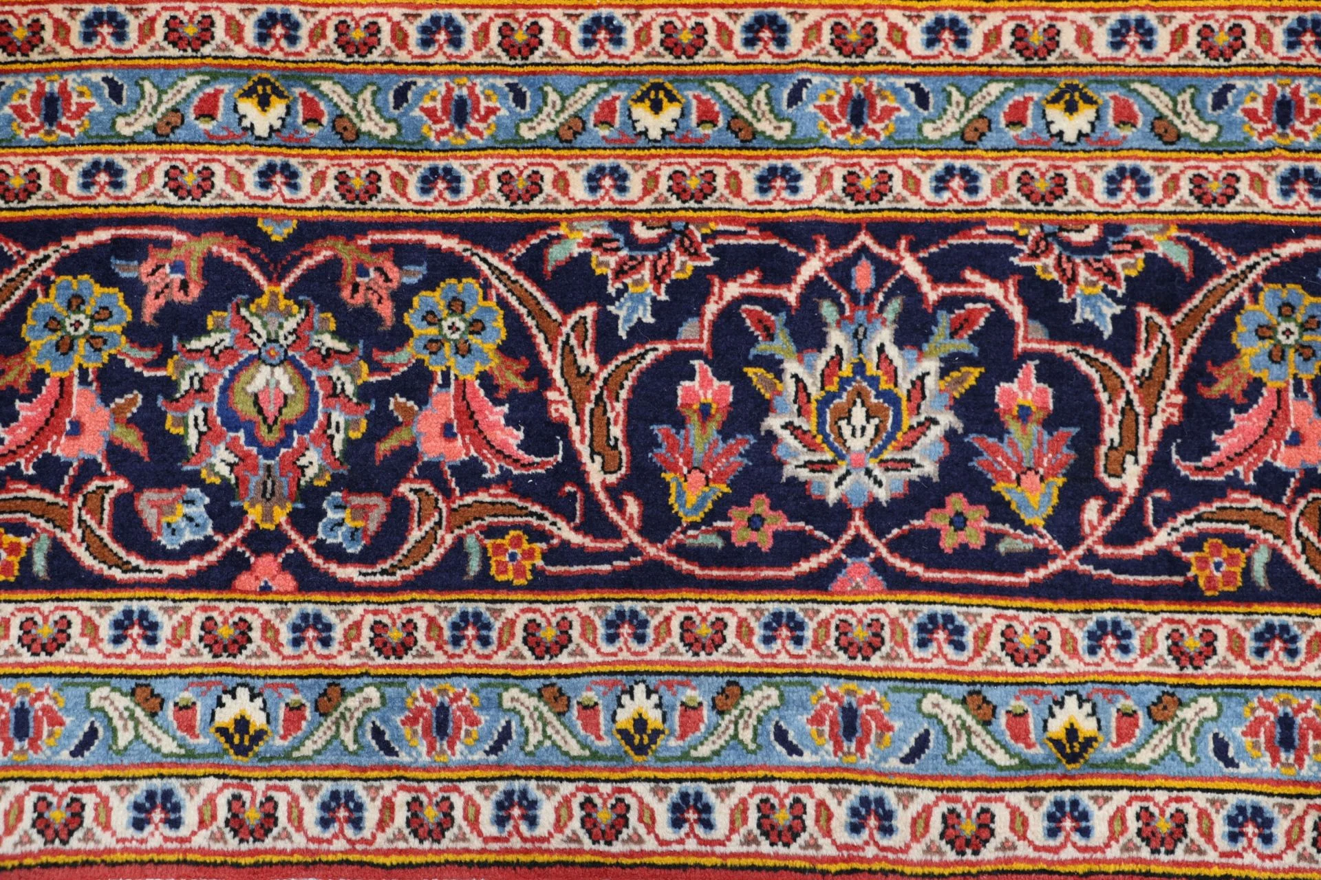Wool Kashan Persian Rug 250 × 350 cm, hand-knotted - Image 8