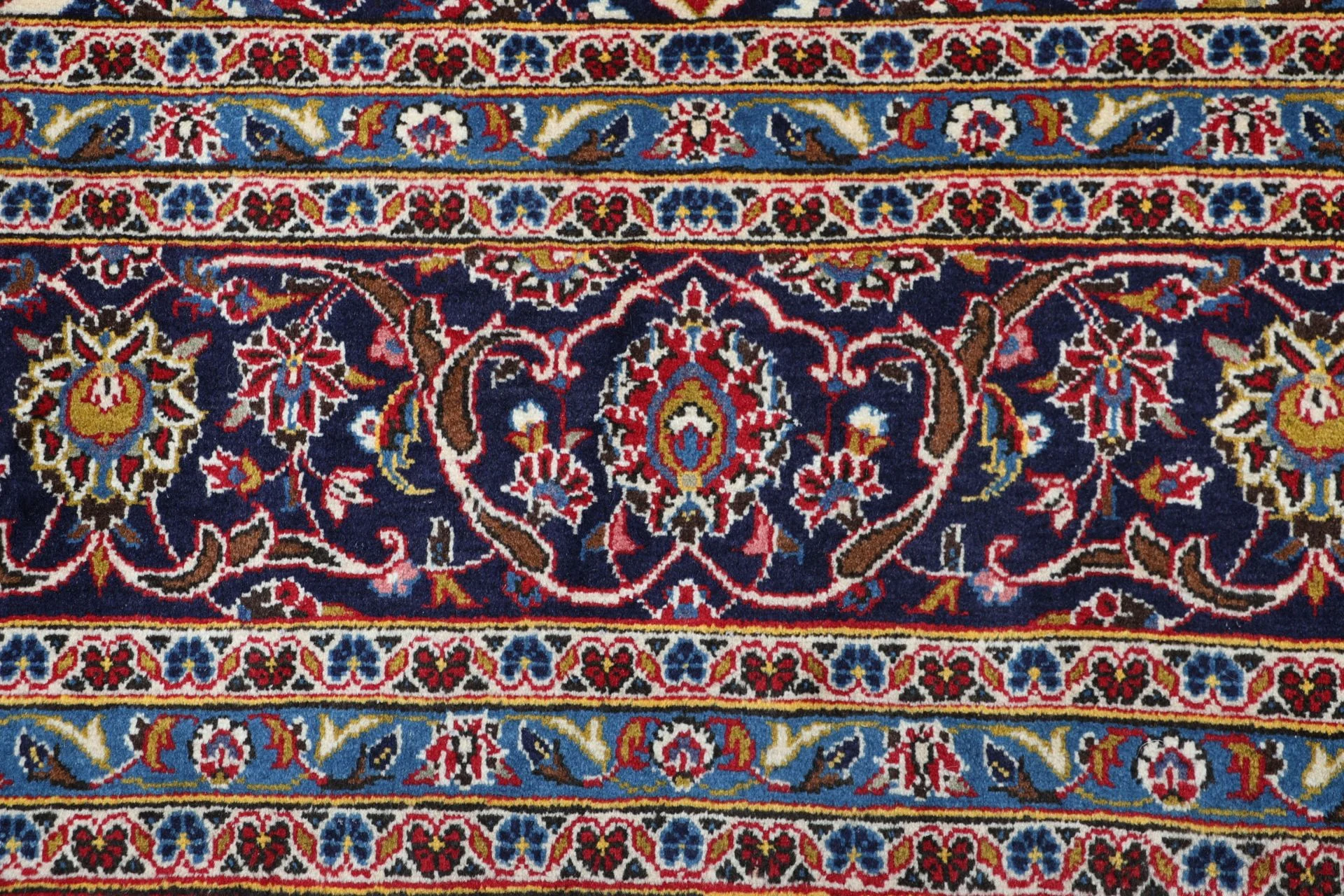 Wool Kashan Persian Rug 250 × 343 cm, hand-knotted - Image 8