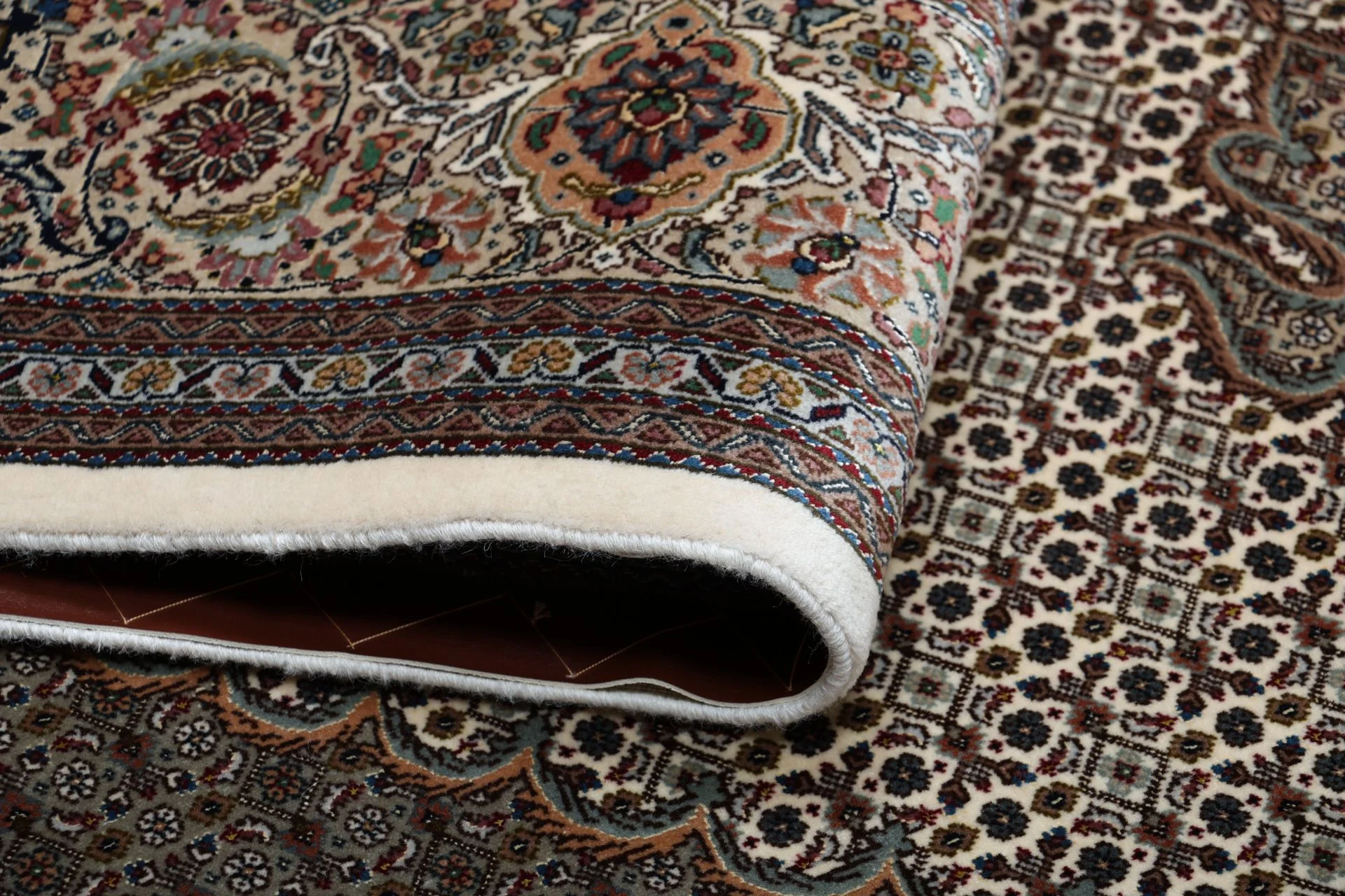 Hand-Knotted Tabriz Persian Rug, 198 × 260 cm, Wool & Silk - Image 10