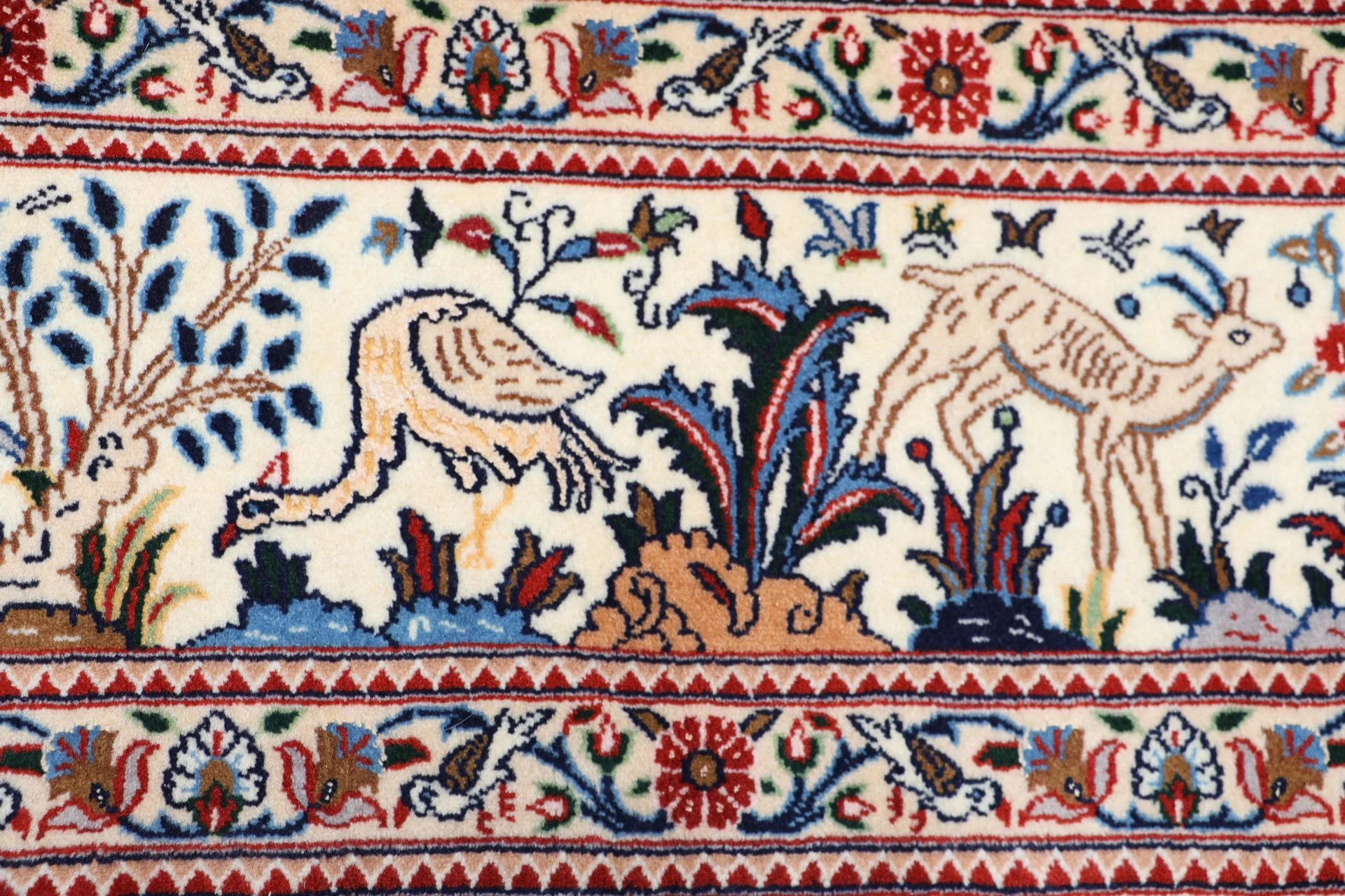Moud Persian Rug 242 × 350 cm in Wool, hand-knotted - Image 8