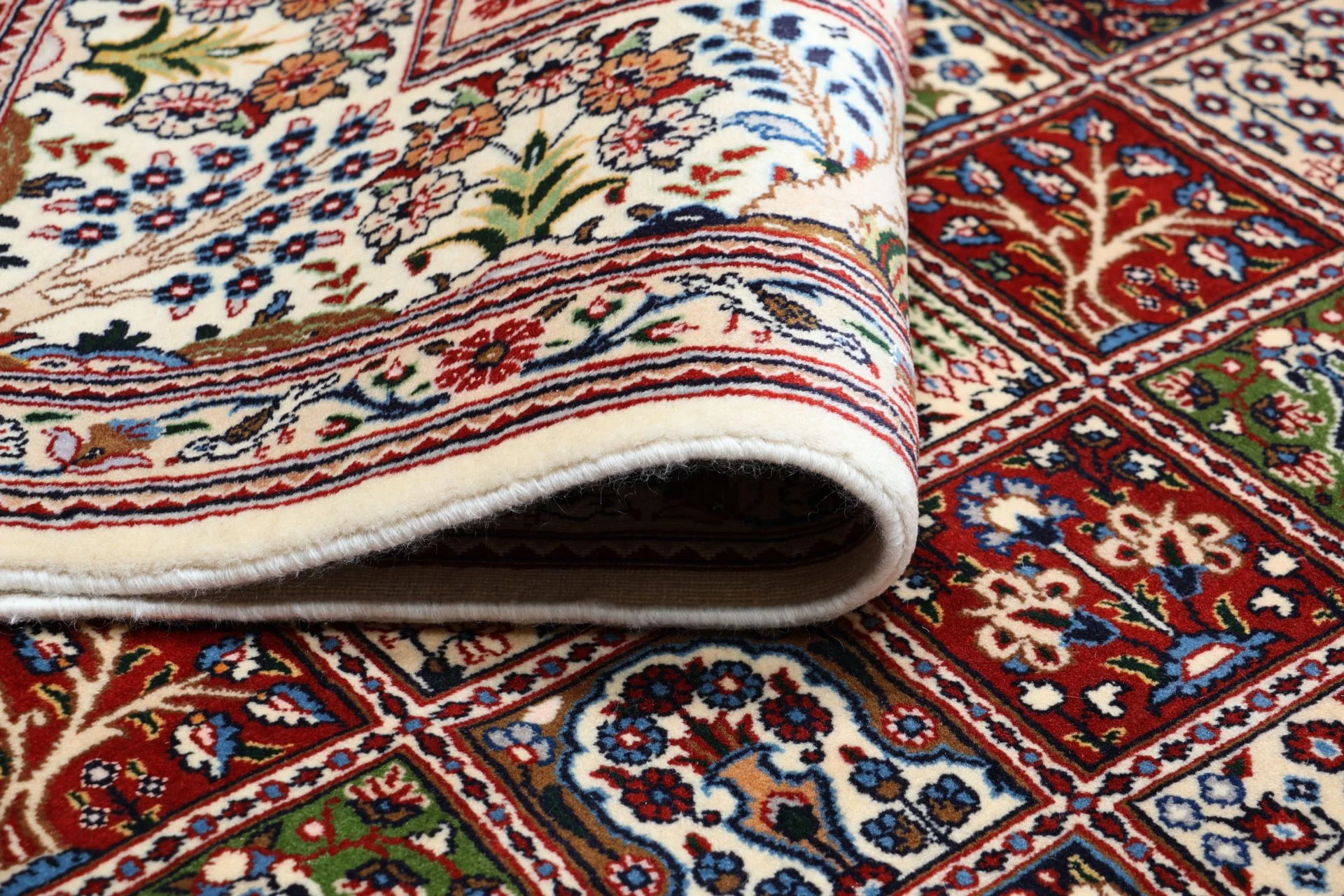 Moud Persian Rug 242 × 350 cm in Wool, hand-knotted - Image 10
