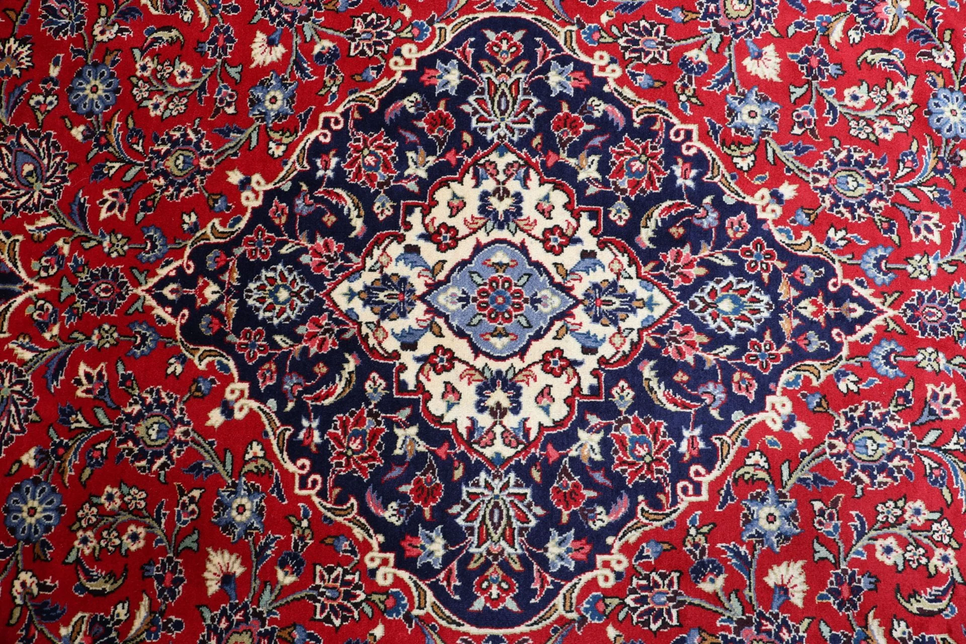 Wool Kashan Persian Rug 245 × 350 cm, hand-knotted - Image 9