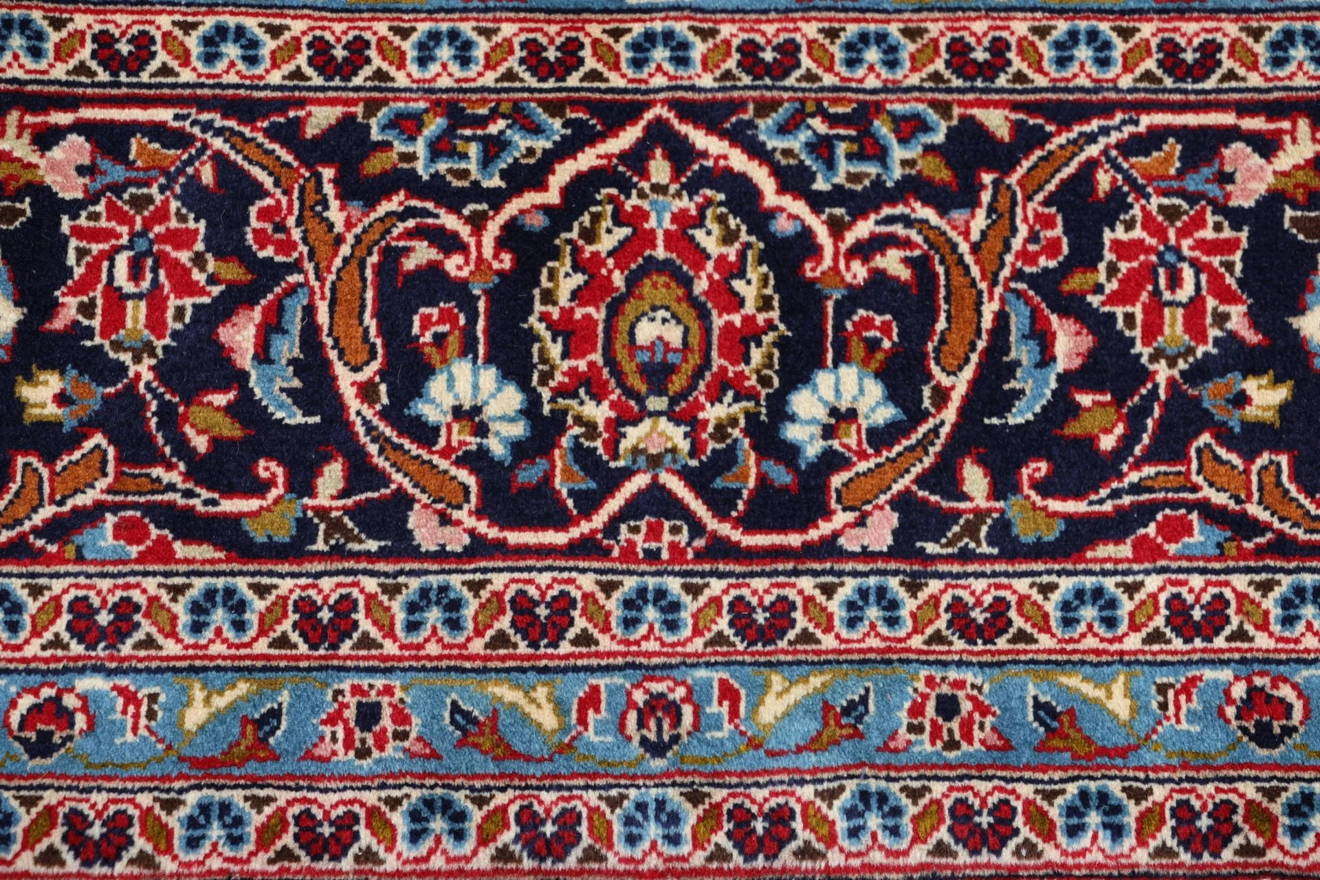 Wool Kashan Persian Rug 242 × 345 cm, hand-knotted - Image 8