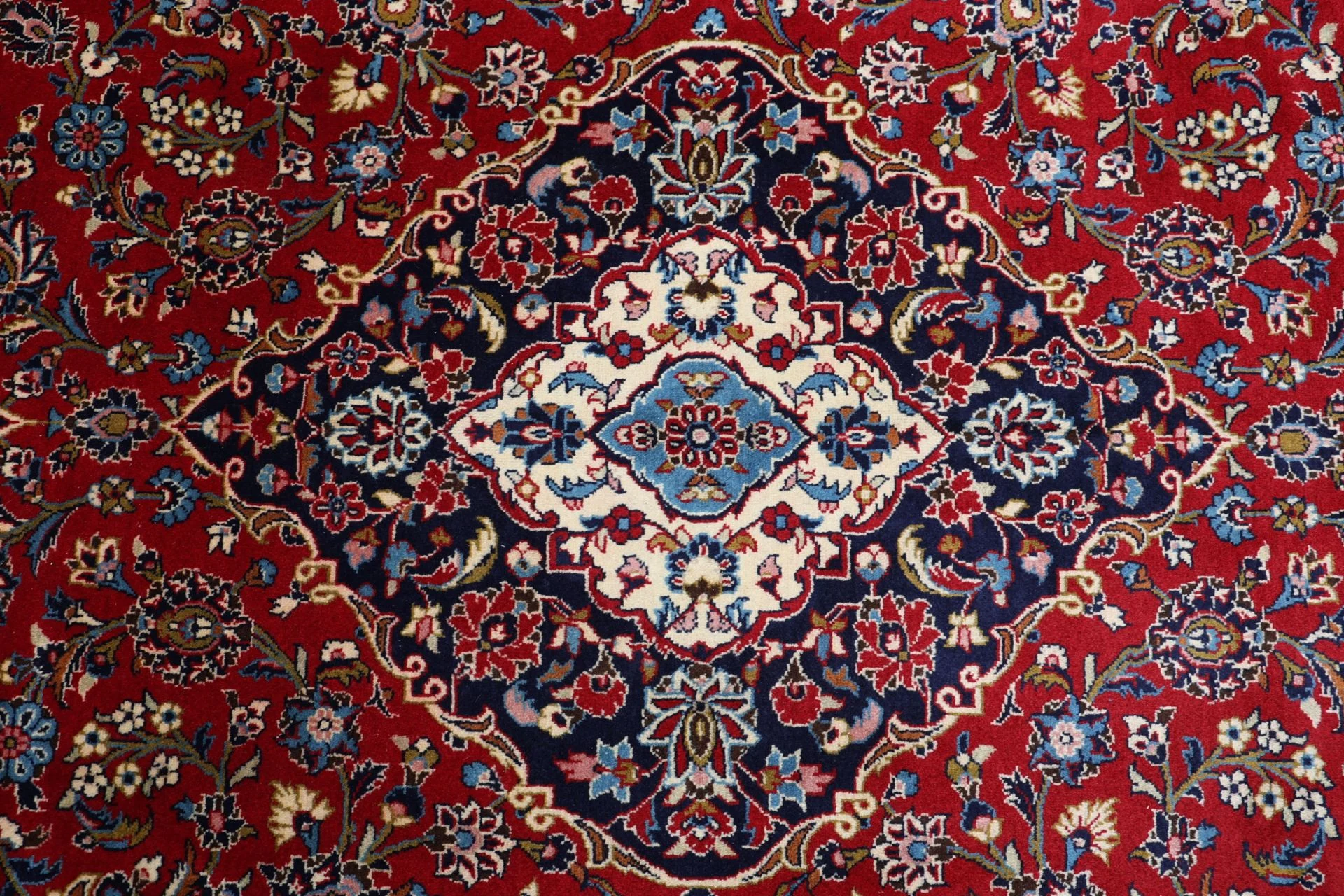Wool Kashan Persian Rug 242 × 345 cm, hand-knotted - Image 9