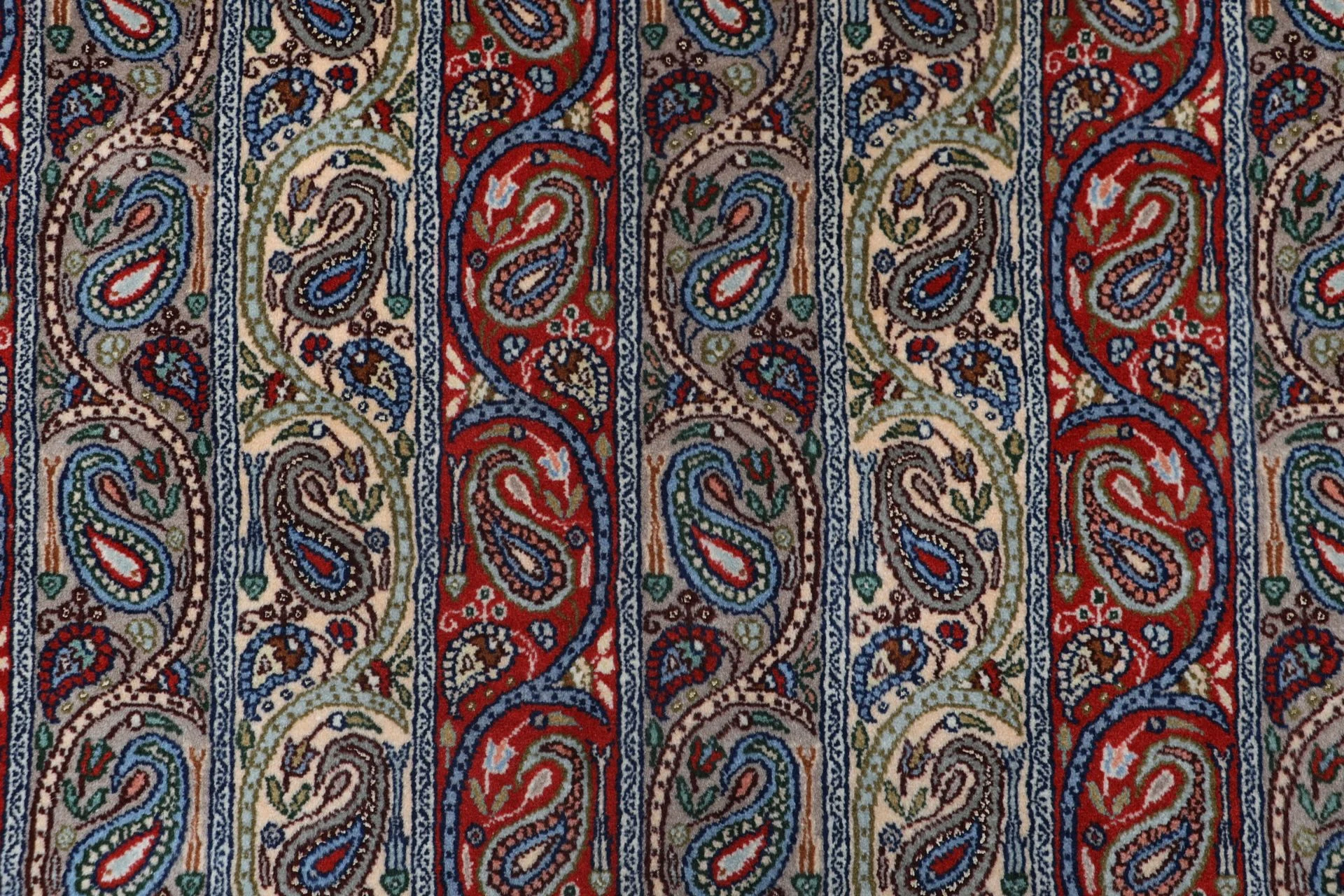 Wool & Silk Moud Persian Rug 202 × 295 cm, hand-knotted - Image 9