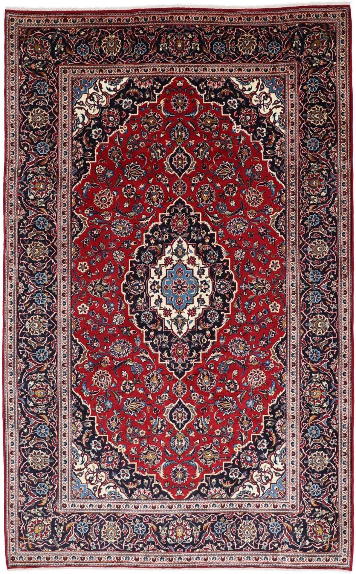 Wool Kashan Persian Rug 198 × 316 cm, hand-knotted