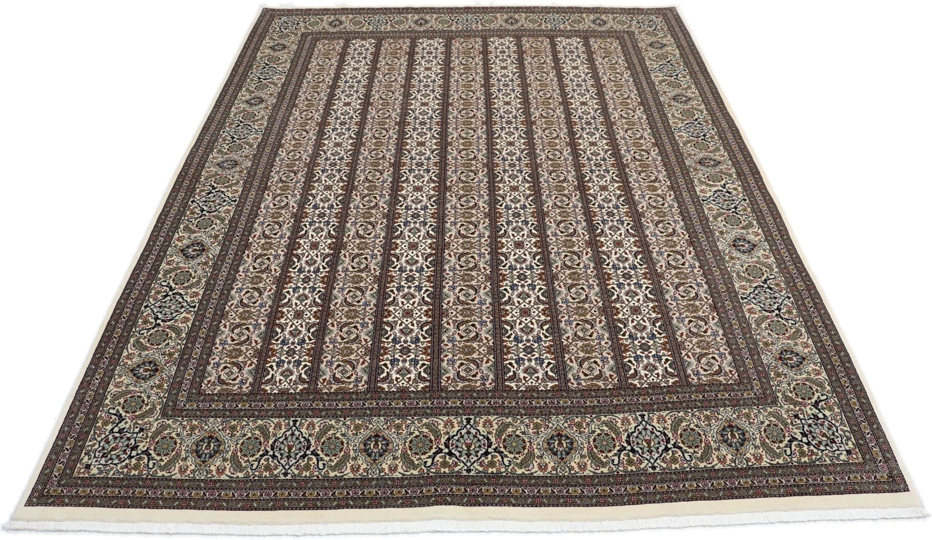 Wool & Silk Tabriz Persian Rug 193 × 253 cm, hand-knotted - Image 8