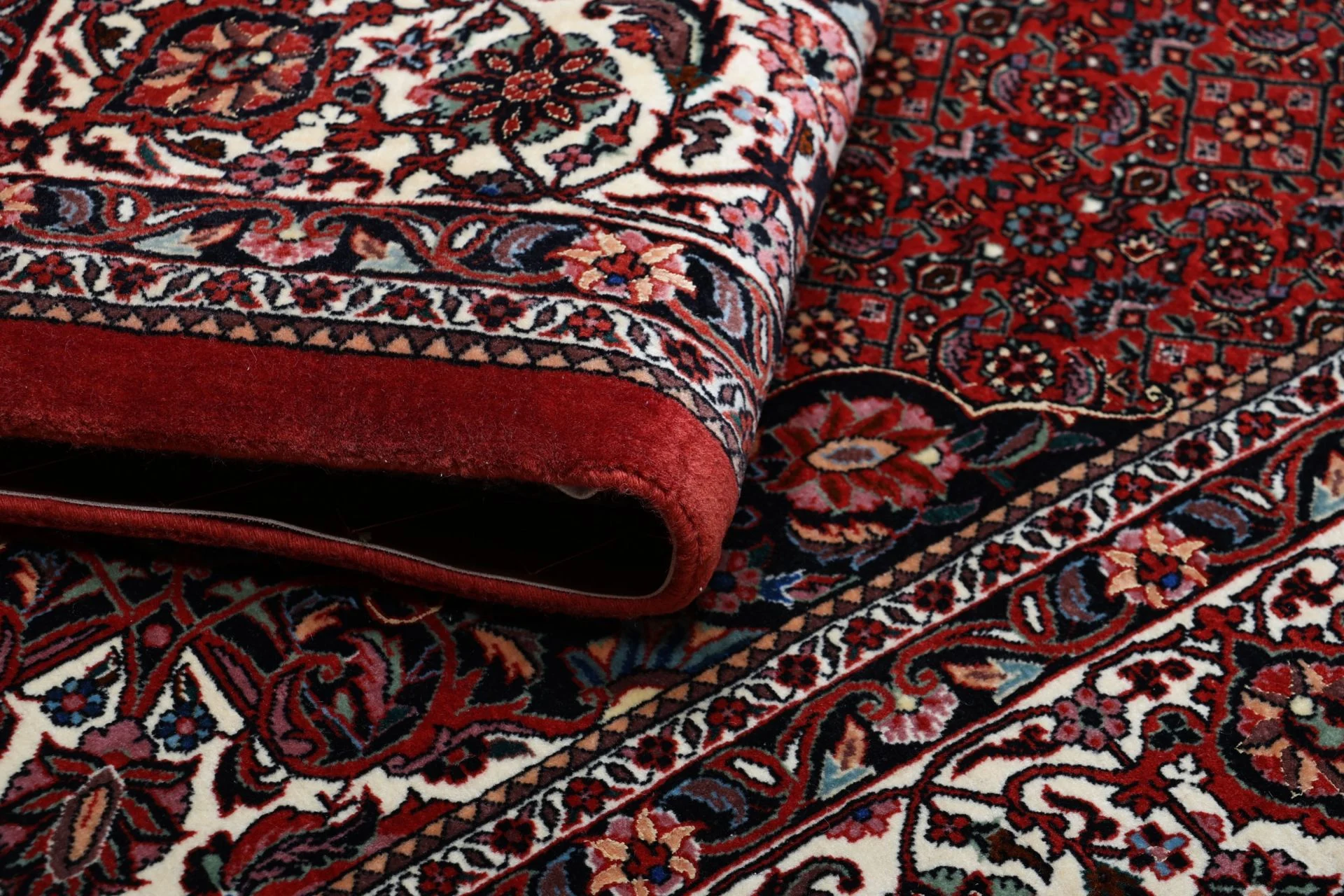 Bijar Persian Rug 205 × 220 cm in Wool & Silk, hand-knotted - Image 10