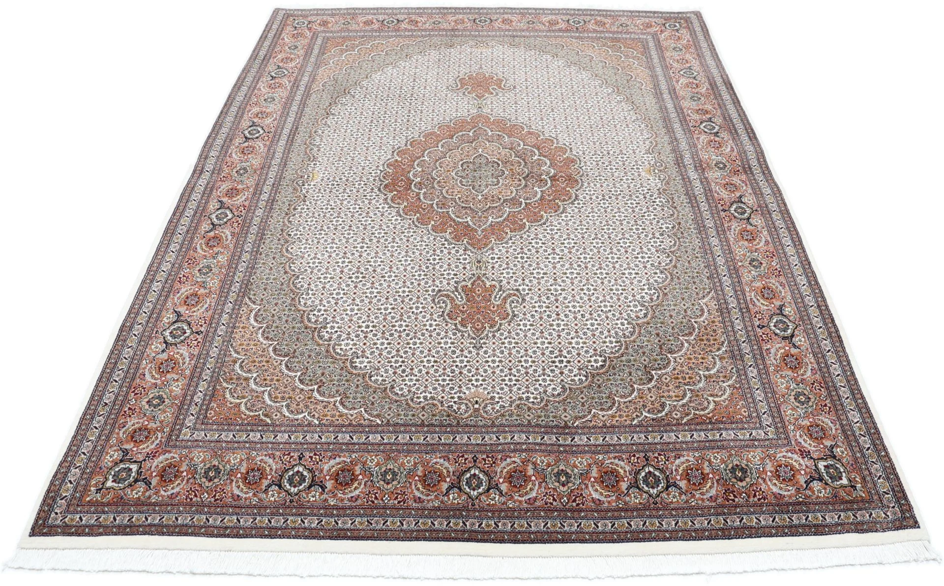Alternative view of Tabriz Persian Rug 172 × 250 cm in Wool & Silk, hand-knotted