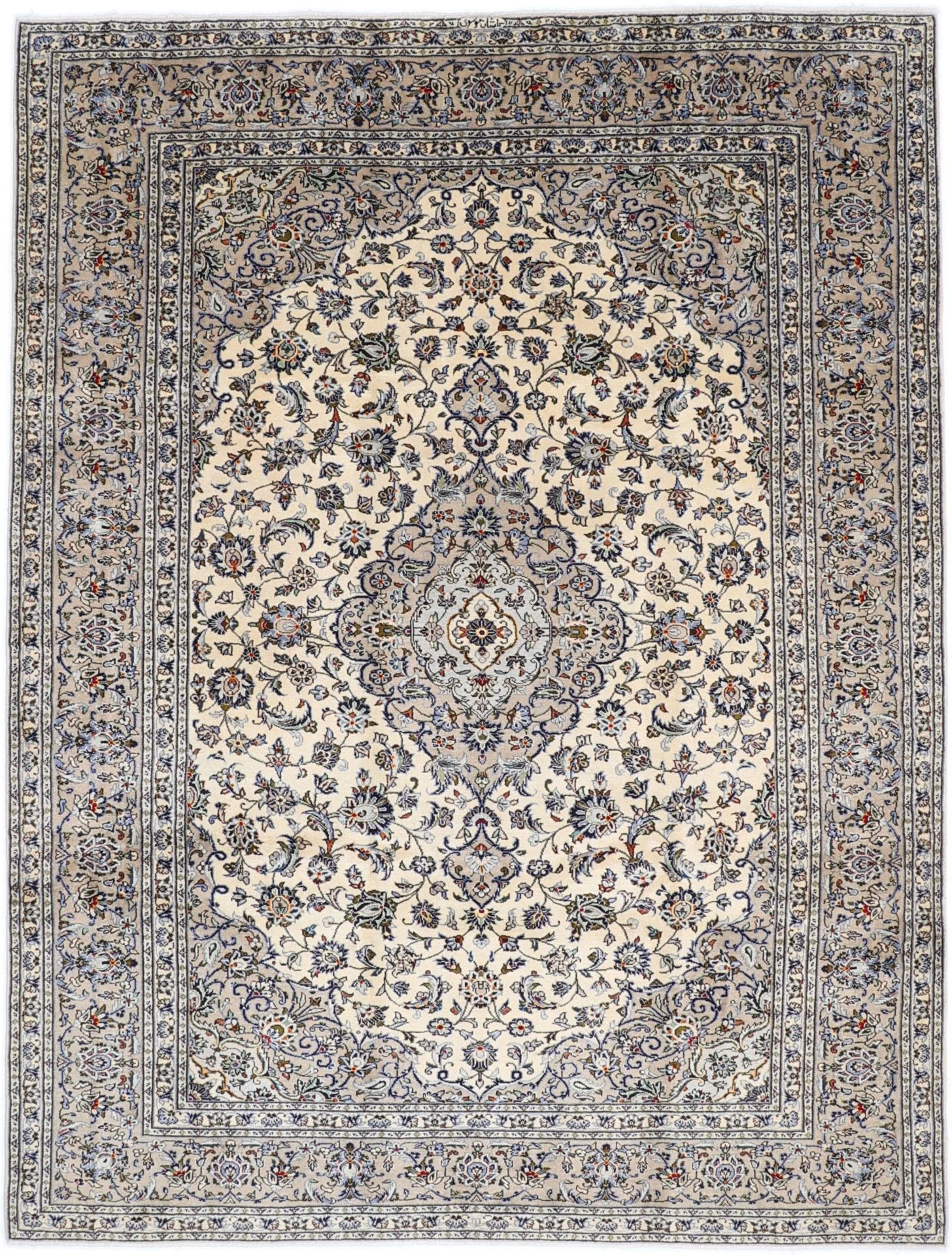 Kashan Persian Rug 252 × 330 cm in Wool, hand-knotted