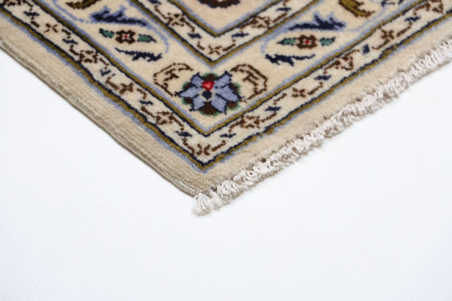 Kashan Persian Rug 205 × 295 cm in Wool, hand-knotted - Image 6