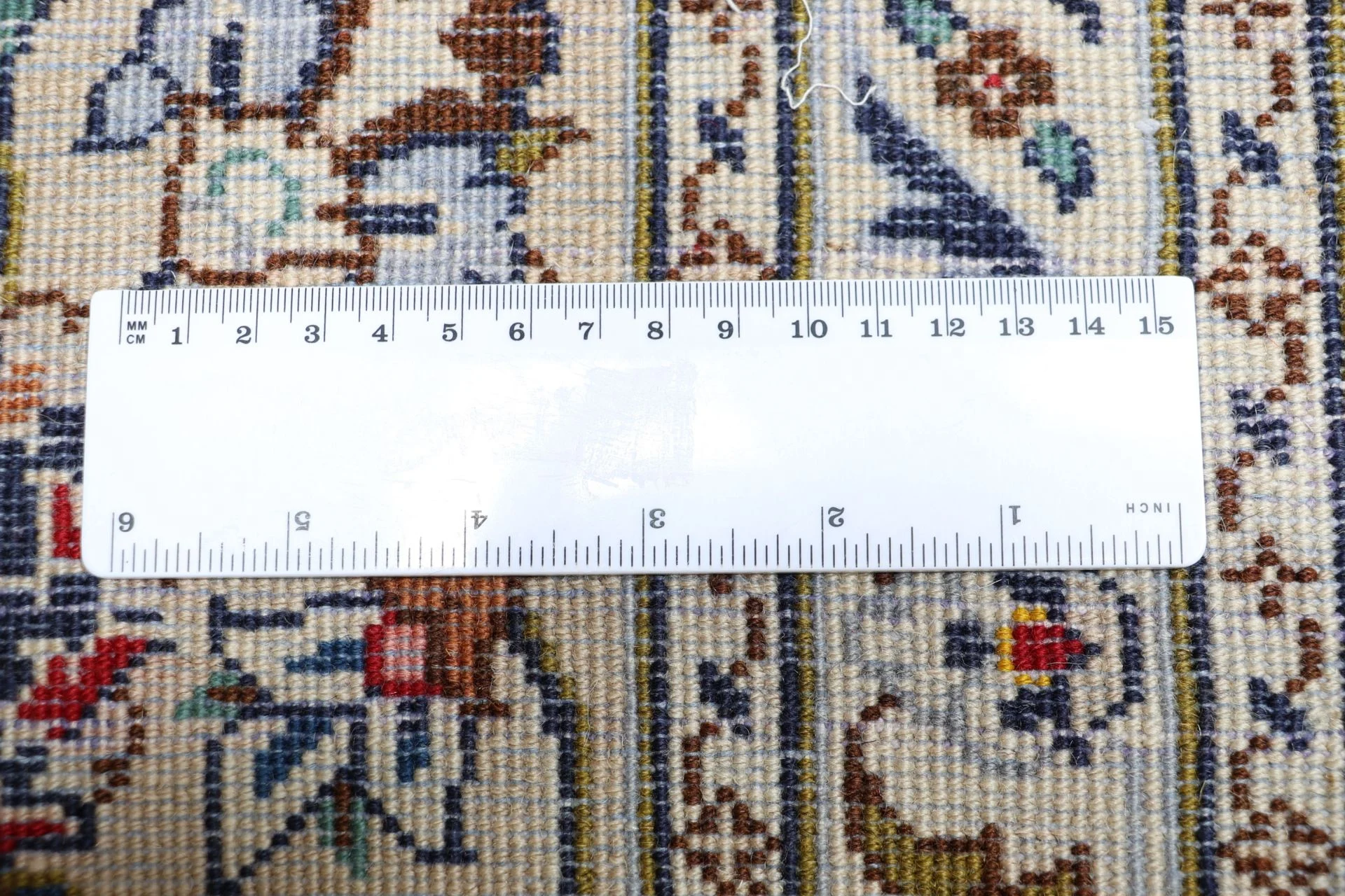 Kashan Persian Rug 205 × 295 cm in Wool, hand-knotted - Image 11