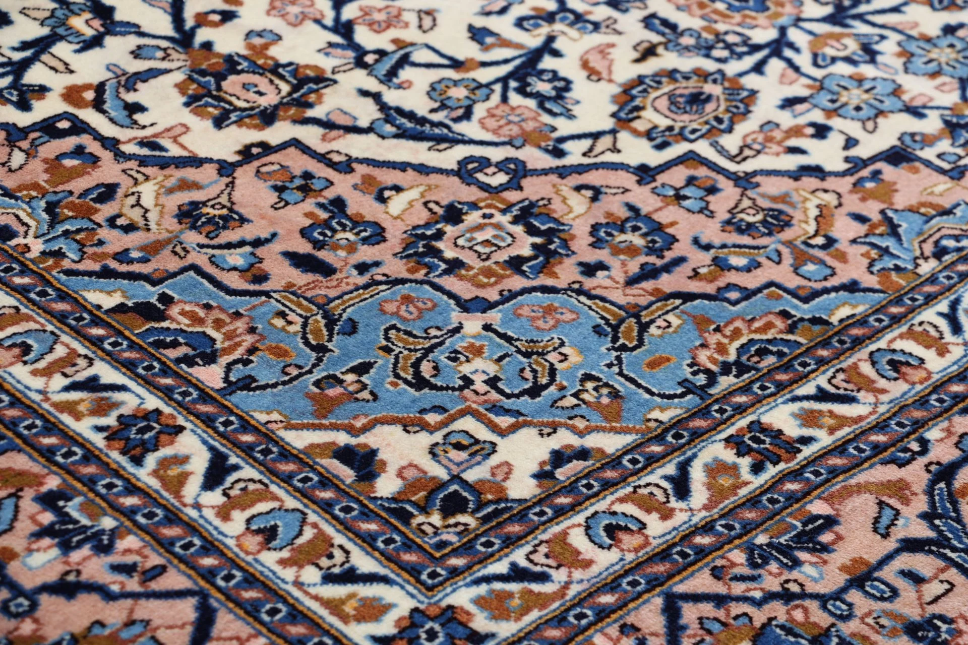 Hand-Knotted Persian Rug, 244 × 350 cm, Wool - Image 5
