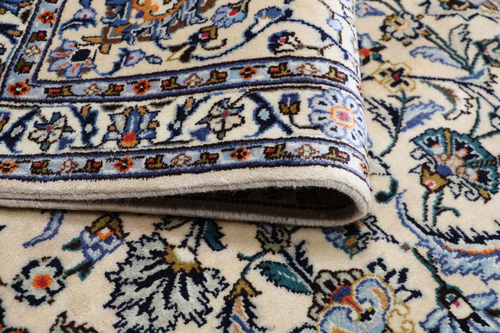 Hand-Knotted Kashmar Persian Rug, 247 × 345 cm, Wool - Image 10