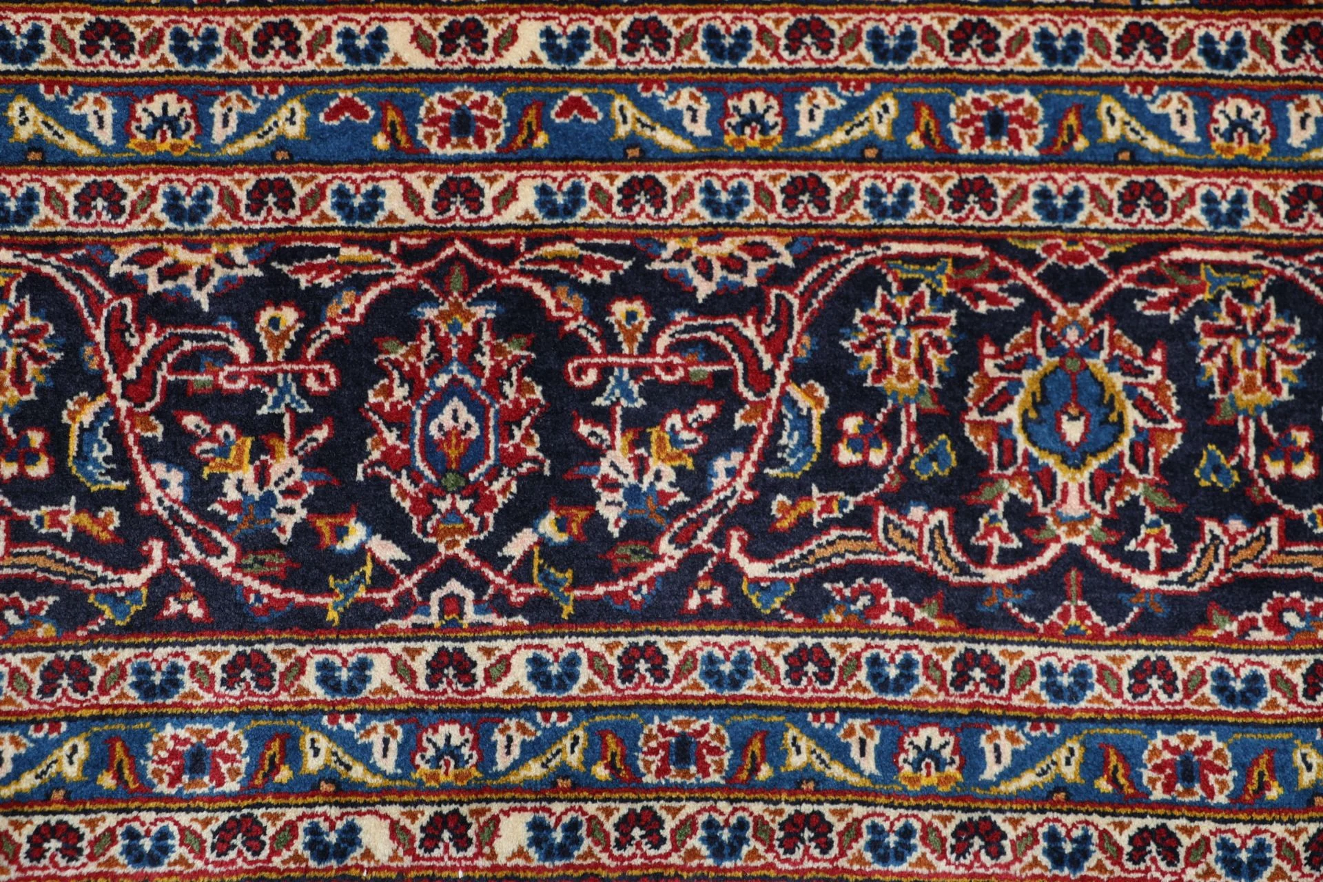 Wool Kashan Persian Rug 260 × 350 cm, hand-knotted - Image 8