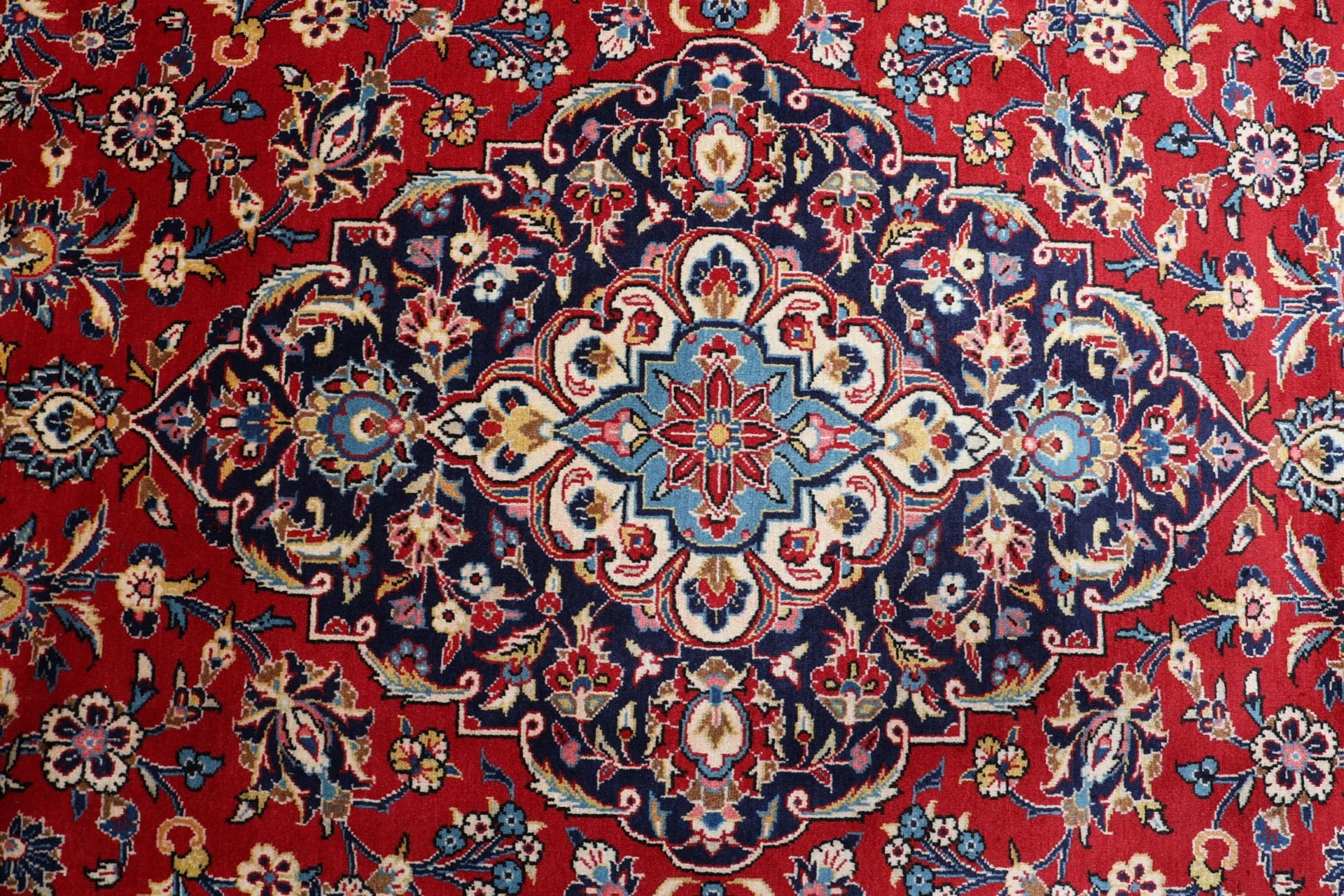 Hand-Knotted Kashan Persian Rug, 250 × 355 cm, Wool - Image 9
